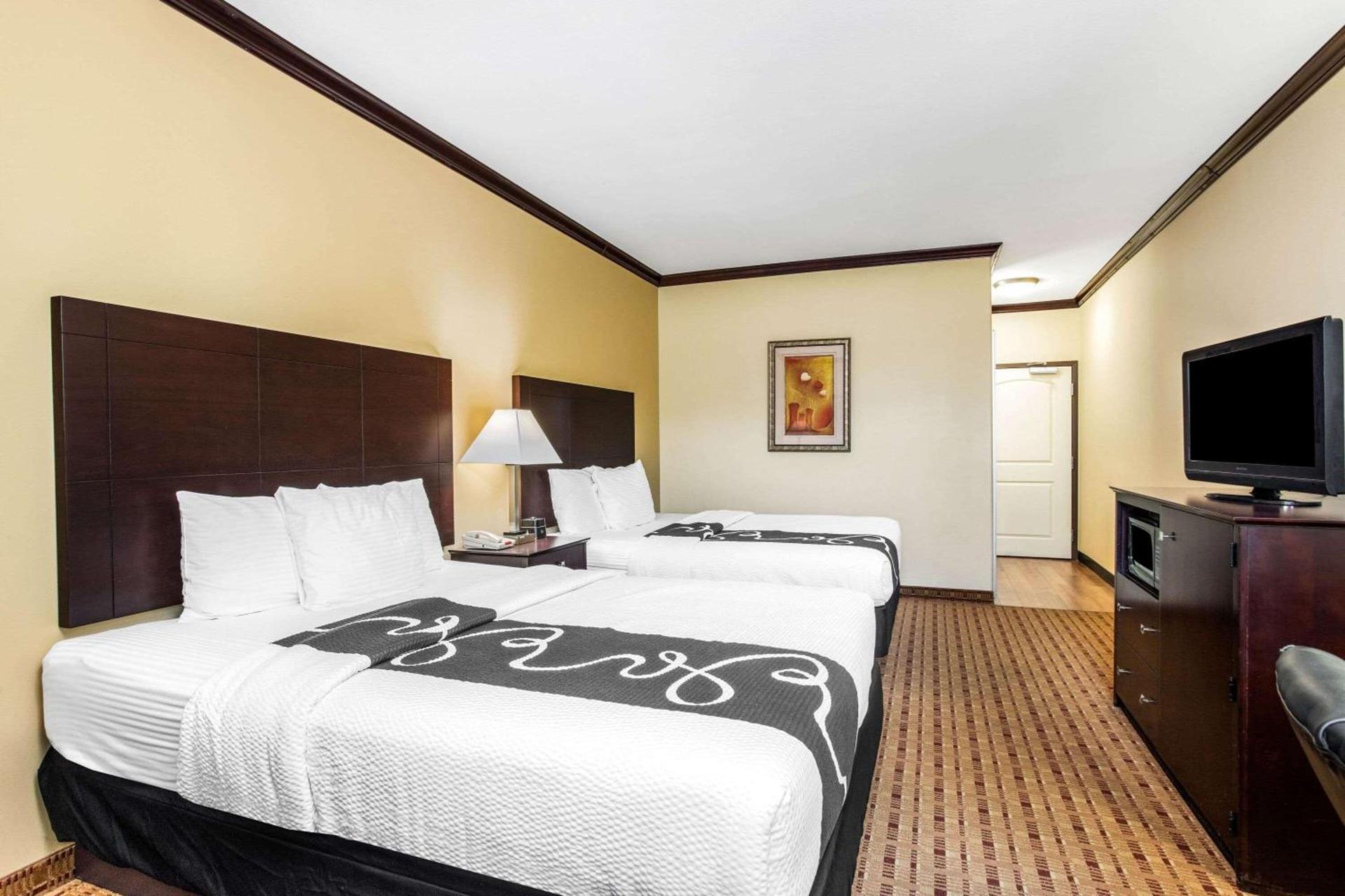 La Quinta by Wyndham Ennis photo 14