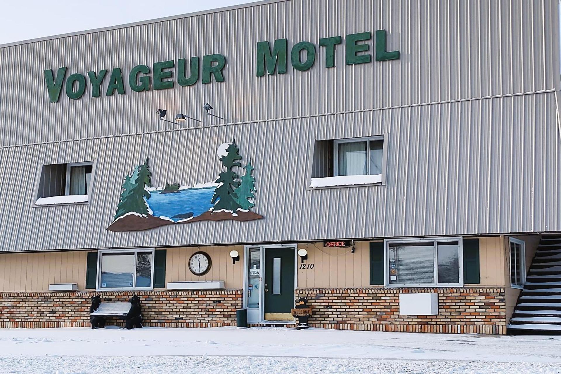Love Hotels Voyageur by OYO at International Falls MN photo 30