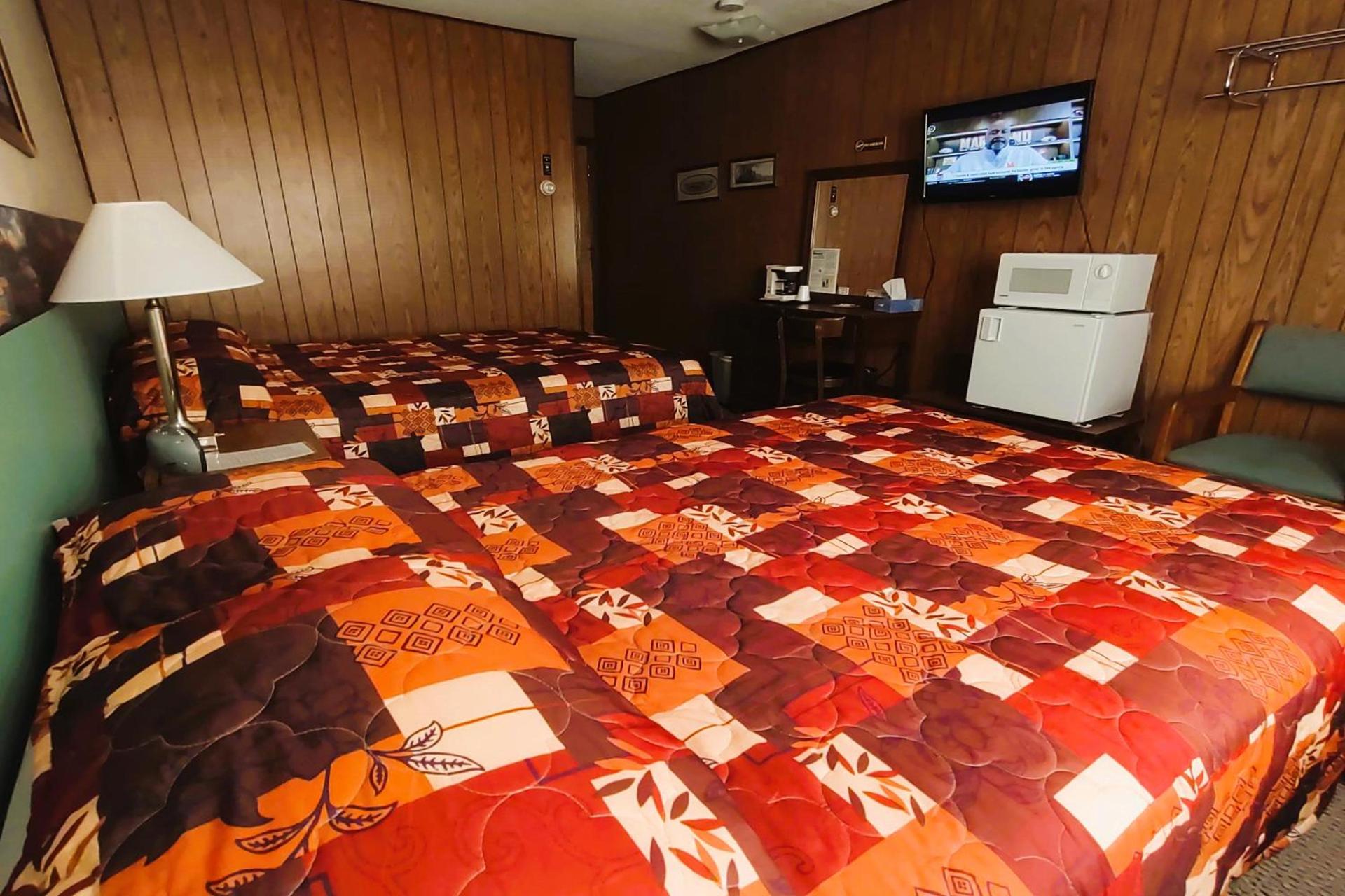 Love Hotels Voyageur by OYO at International Falls MN photo 37