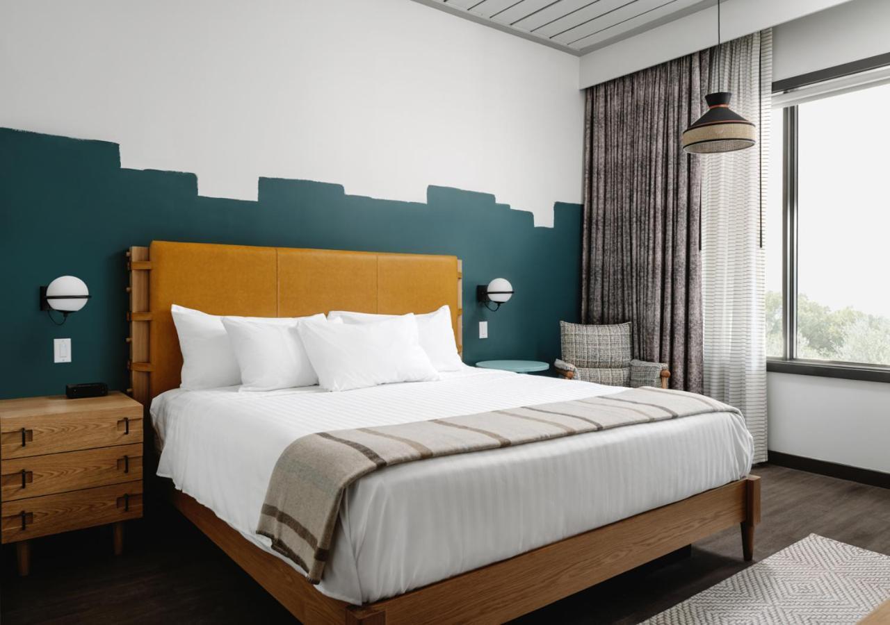 Origin Austin, a Wyndham Hotel photo 14