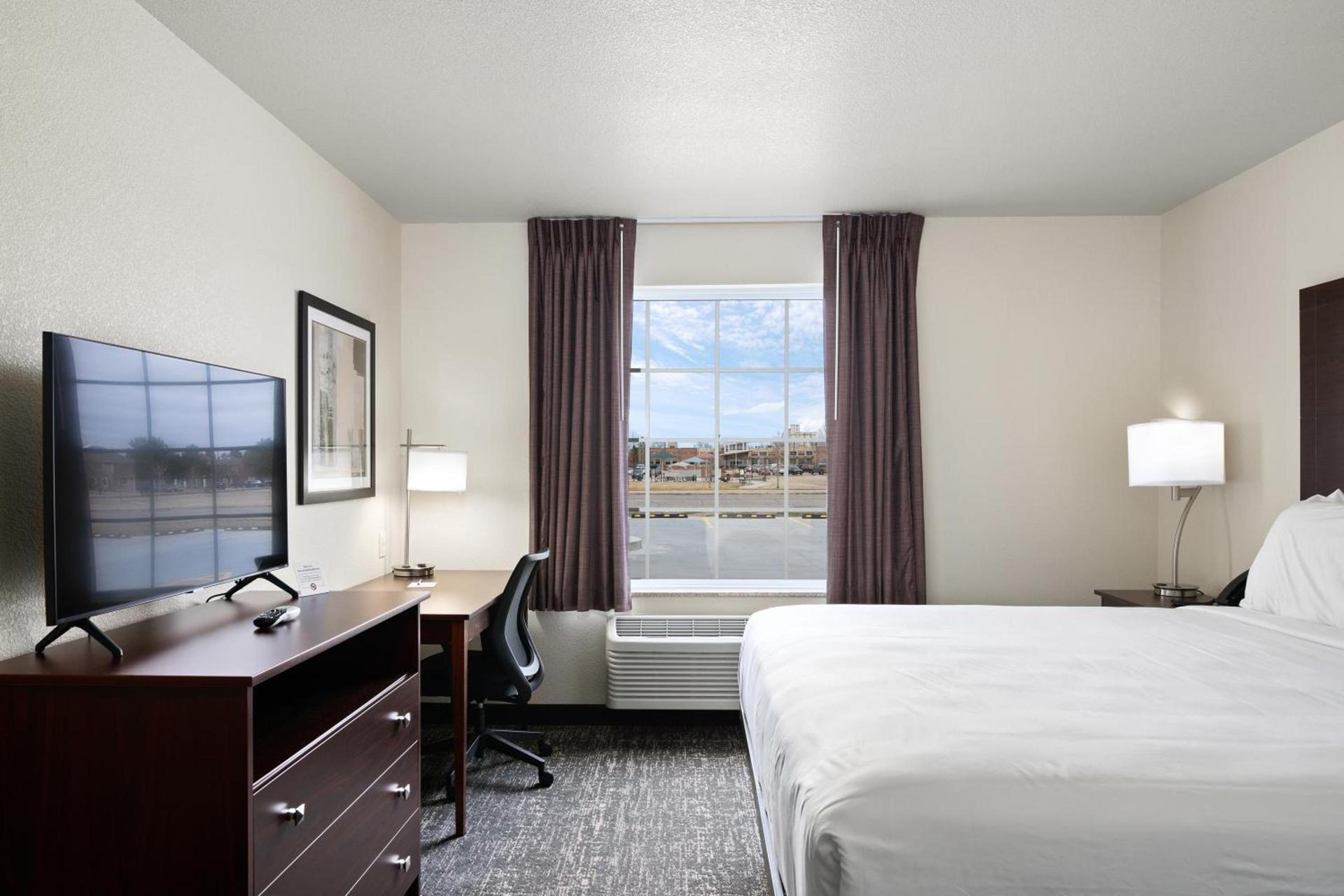 Cobblestone Inn & Suites - Yuma photo 11