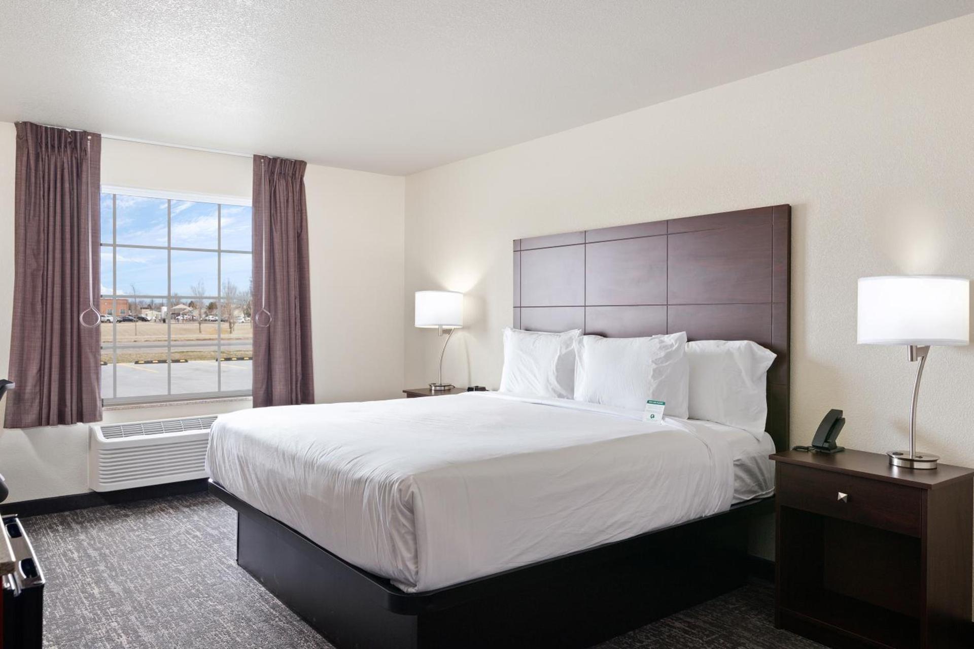 Cobblestone Inn & Suites - Yuma photo 17