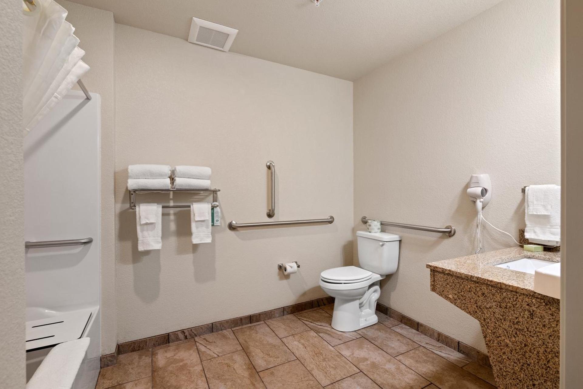 Cobblestone Inn & Suites - Yuma photo 21