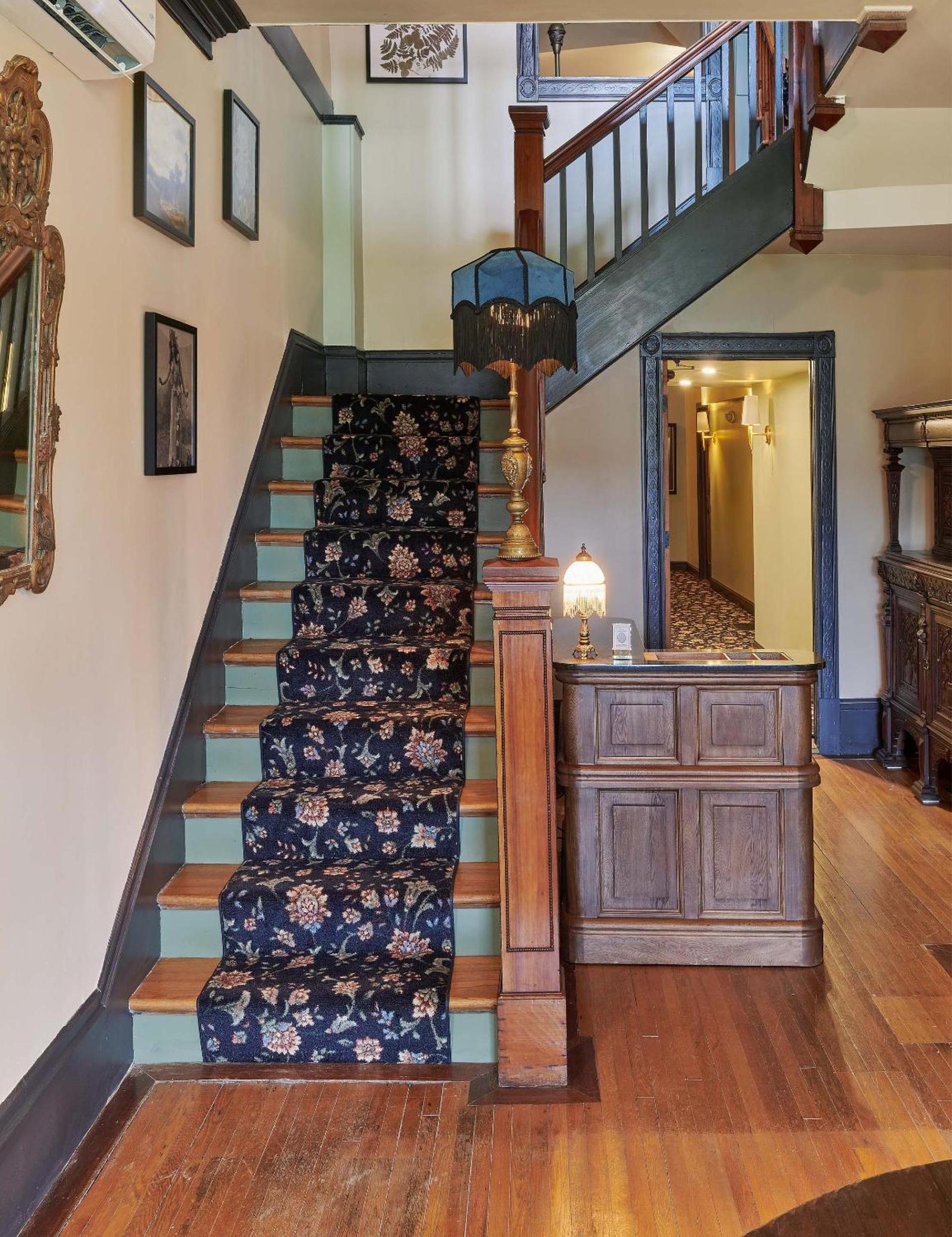Hideaway Inn Lenox photo 16