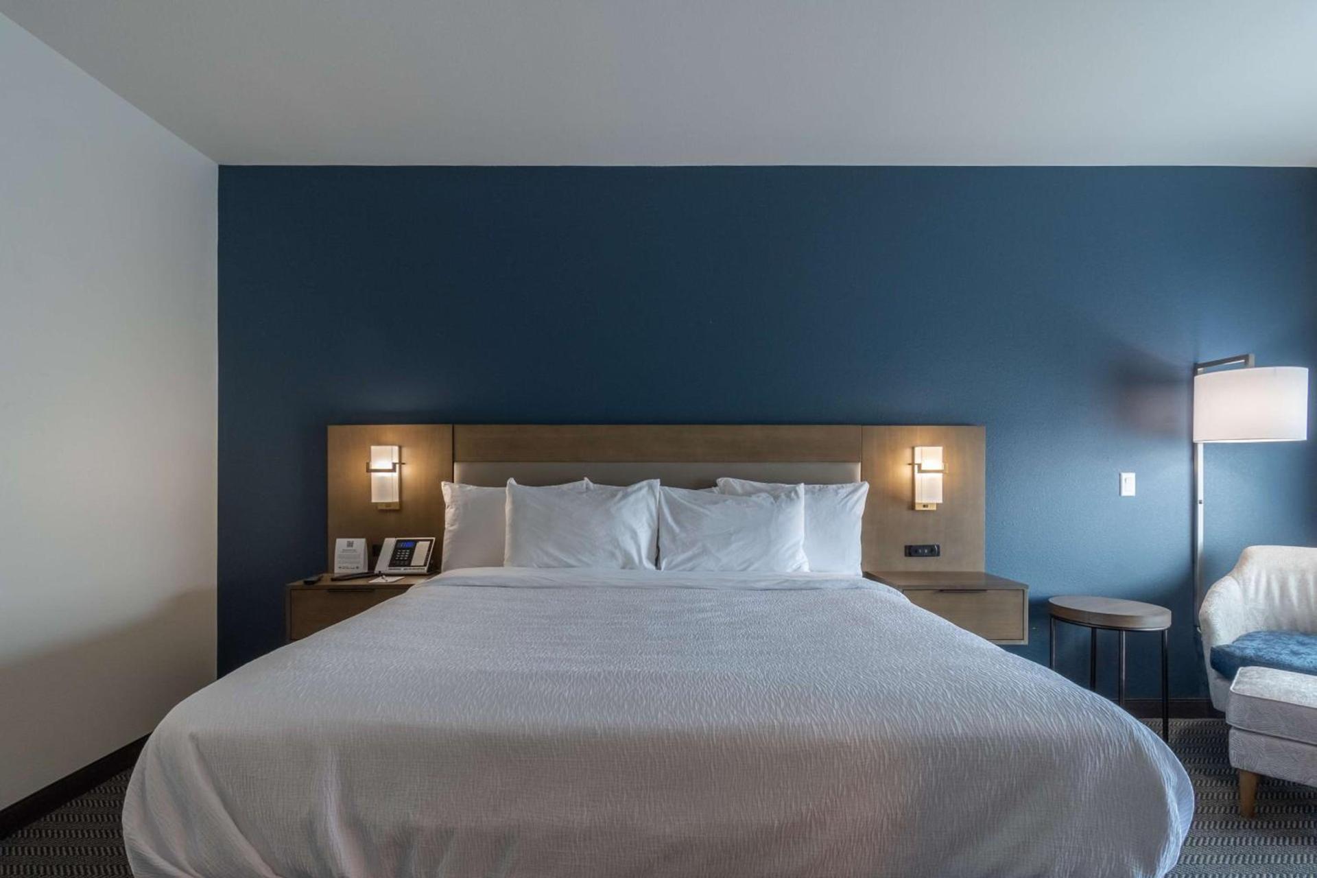 Best Western Plus Tacoma Hotel photo 11