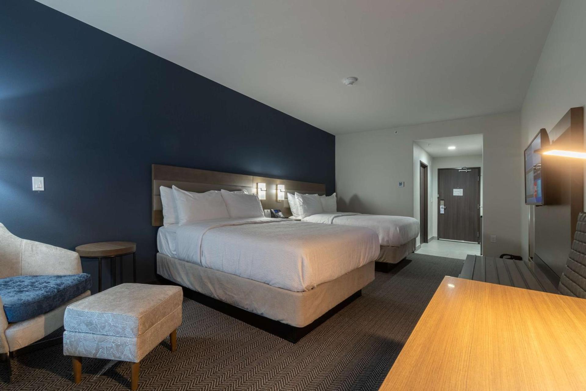 Best Western Plus Tacoma Hotel photo 42