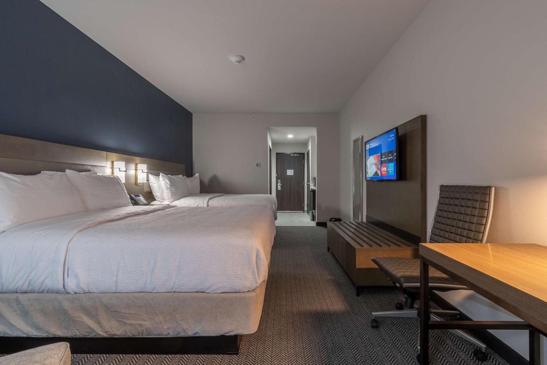 Best Western Plus Tacoma Hotel photo 14