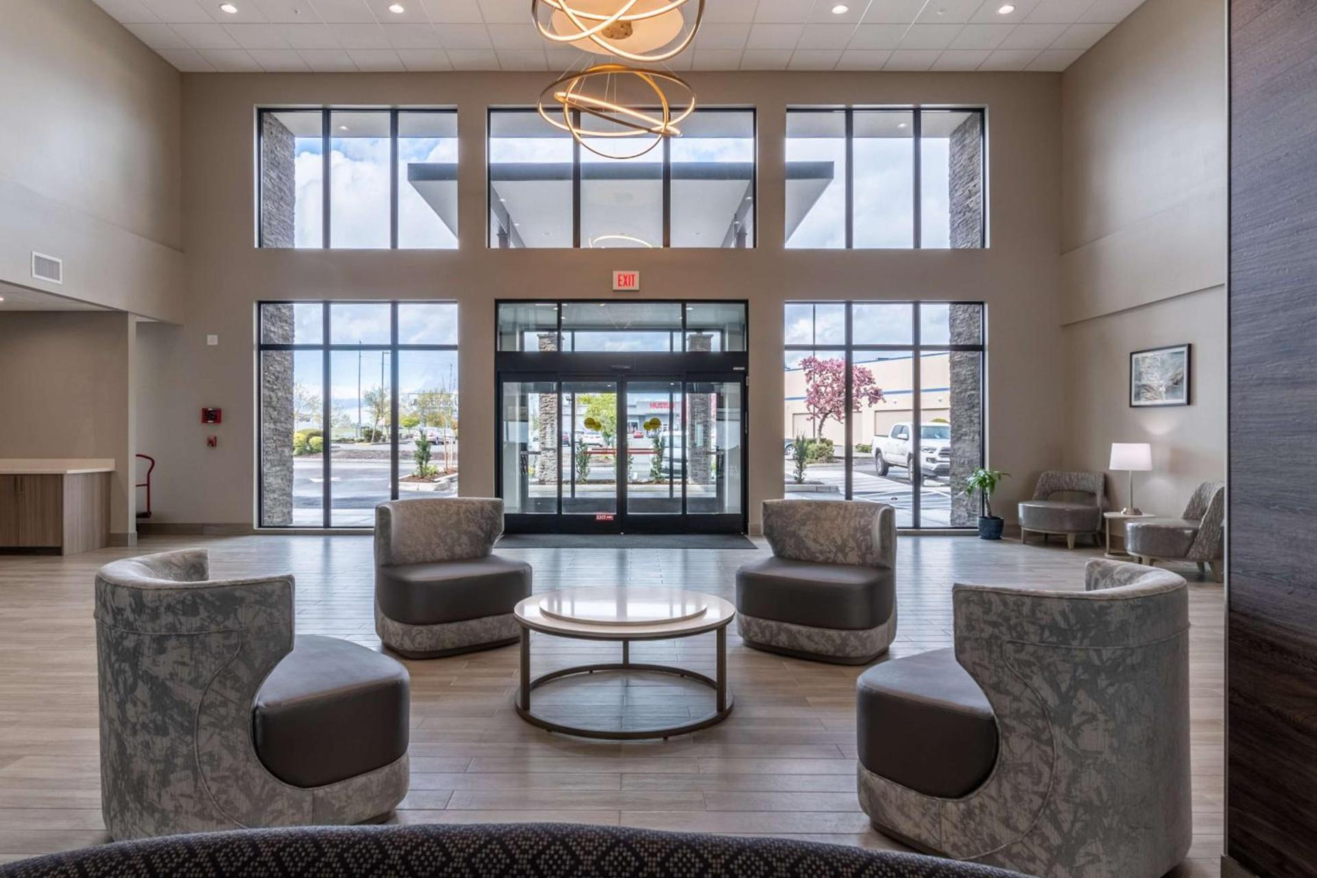 Best Western Plus Tacoma Hotel photo 39