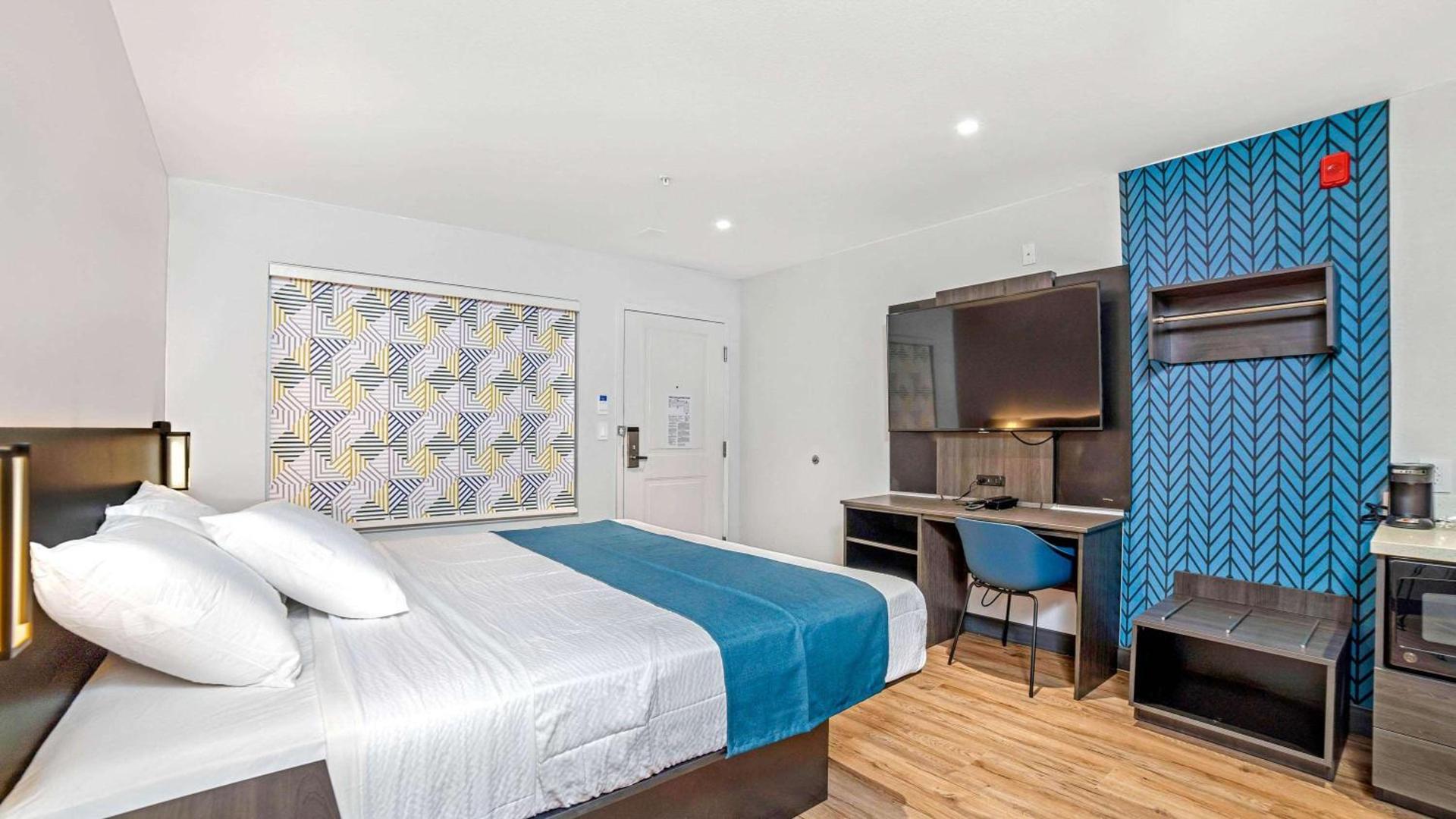 Studio 6 Suites Stockton, CA Waterfront photo 22
