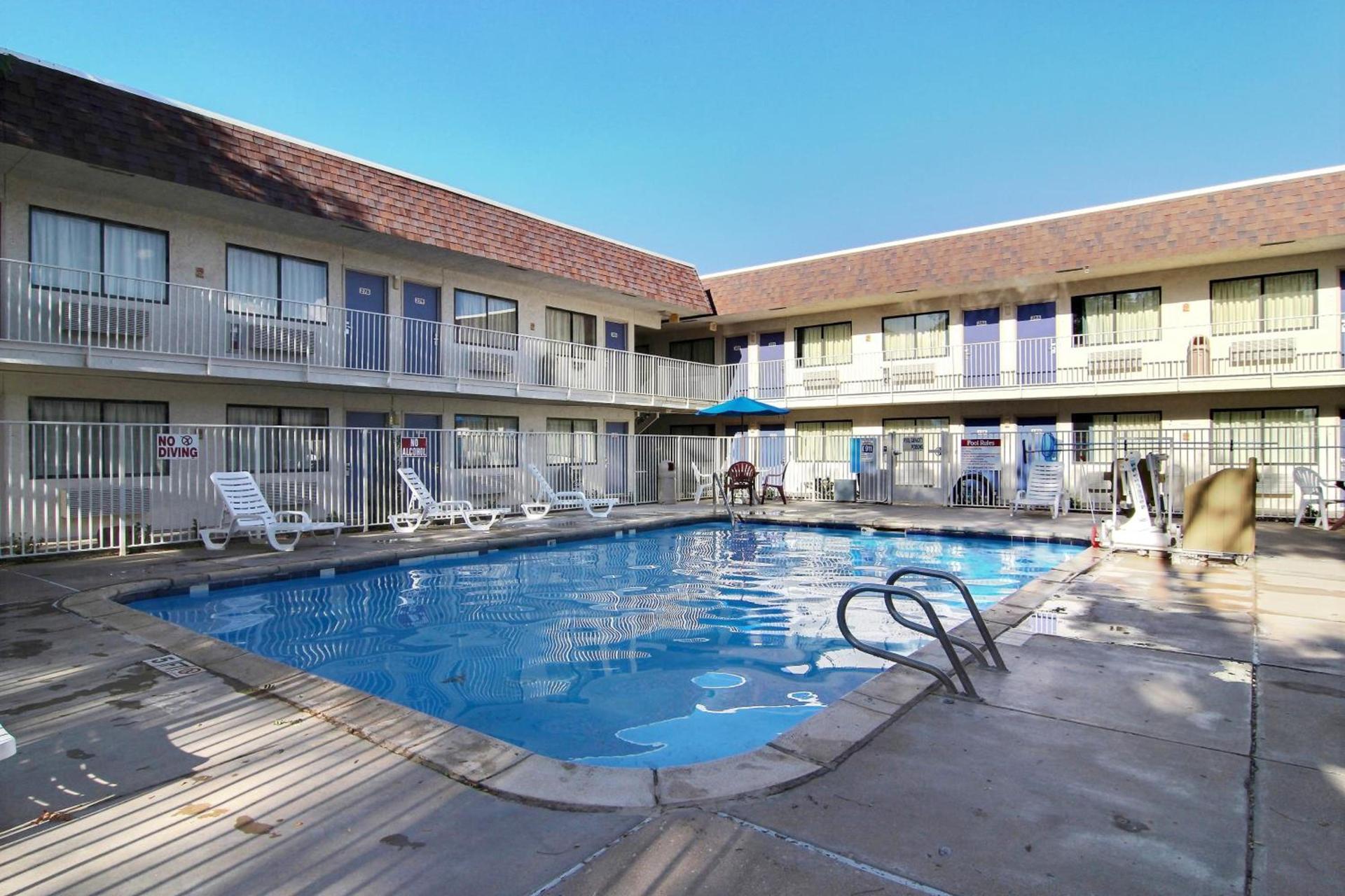 Motel 6-Lubbock, TX photo 49