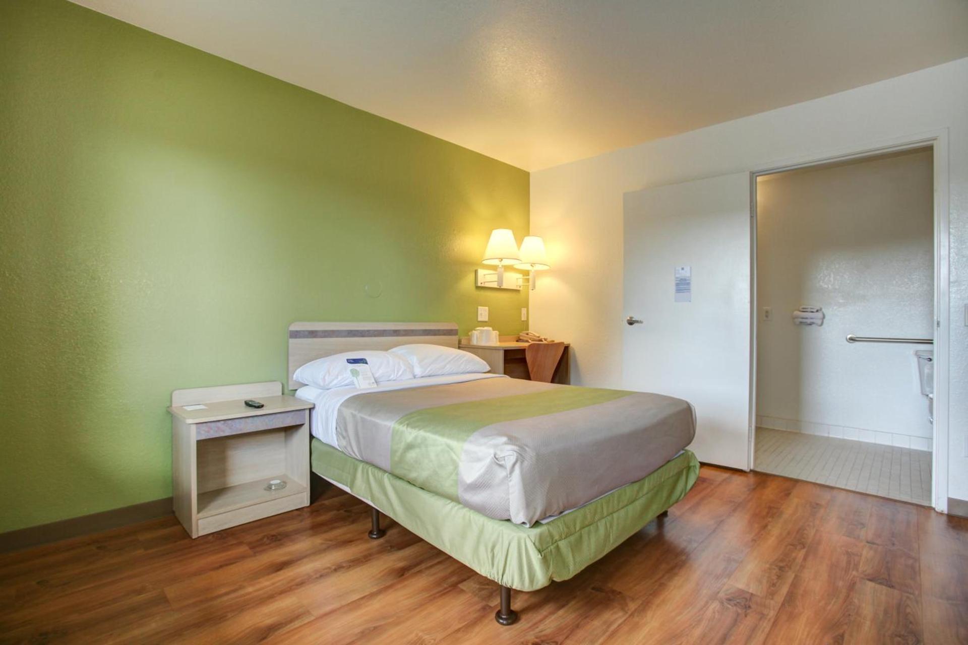 Motel 6-Elkton, MD photo 8