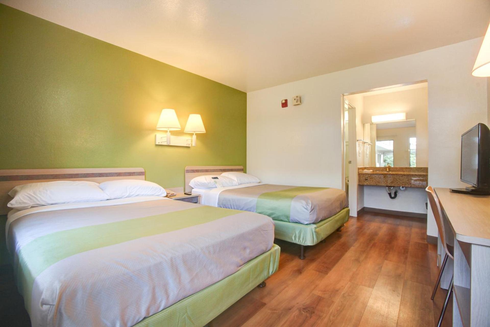 Motel 6-Elkton, MD photo 6