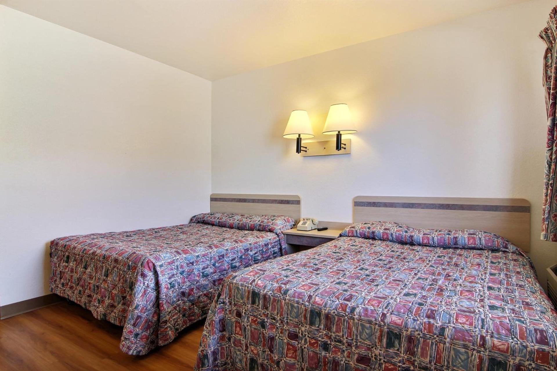 Motel 6-Santa Rosa, NM photo 36