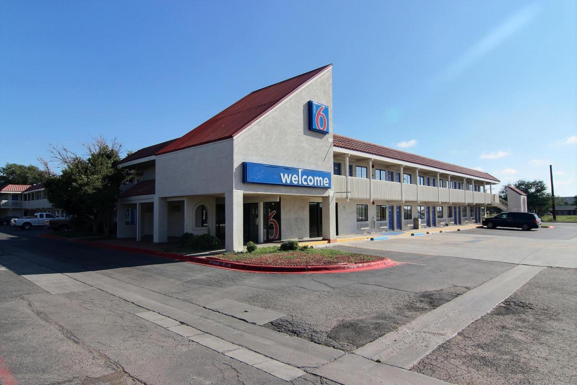 Motel 6-Amarillo, TX - Airport photo 2