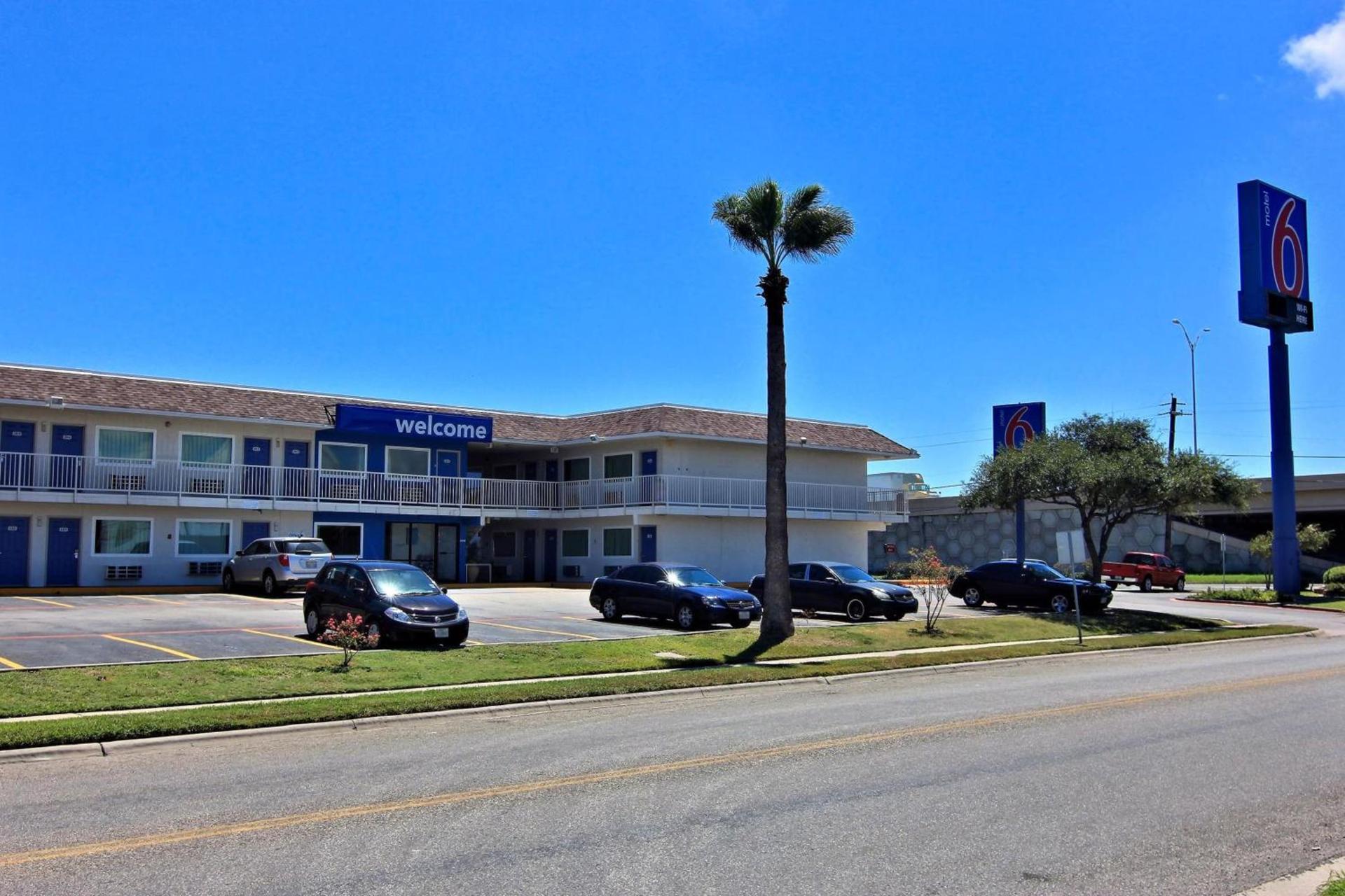 Motel 6-Corpus Christi, TX - East - North Padre Island photo 55