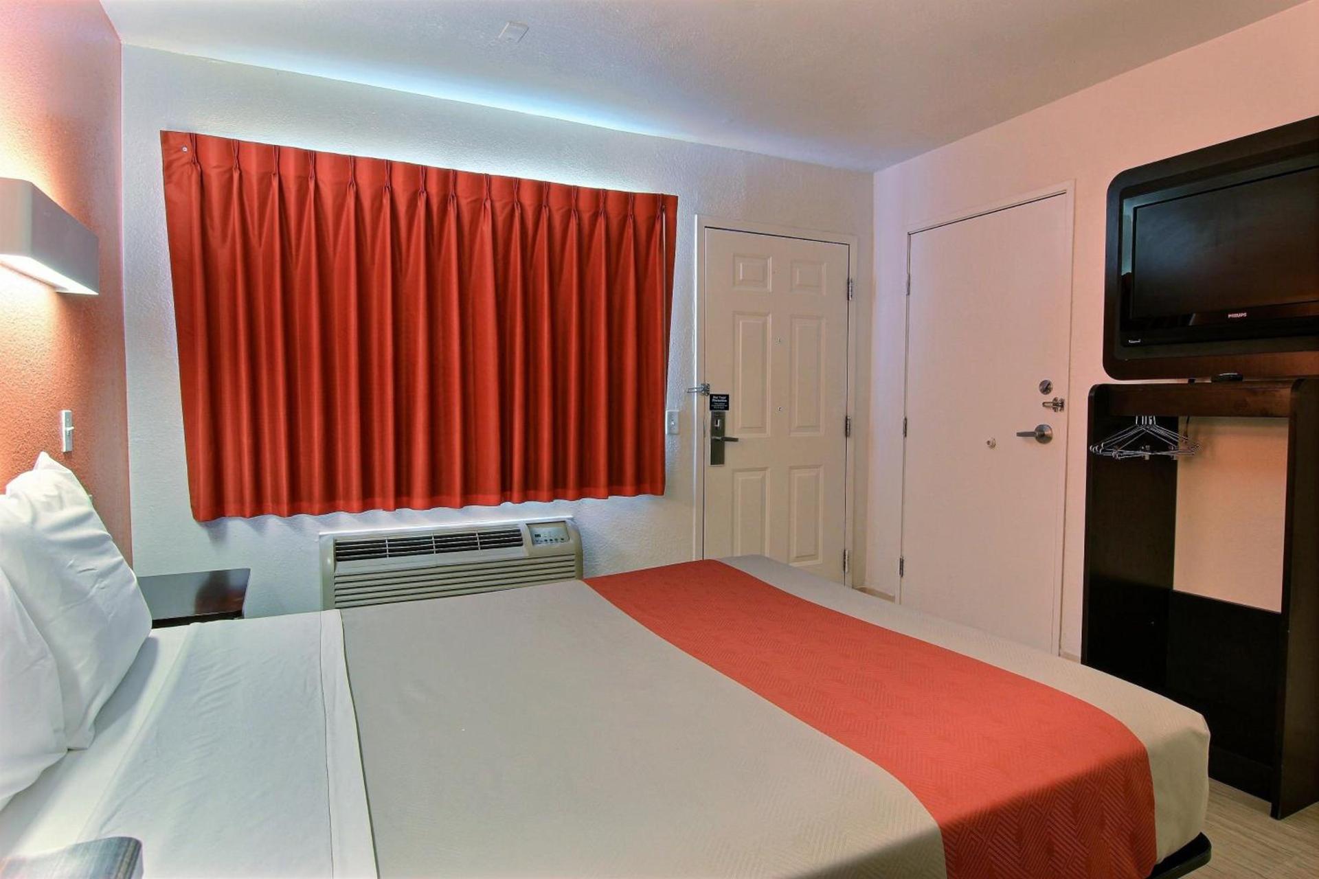 Motel 6-Corpus Christi, TX - East - North Padre Island photo 64