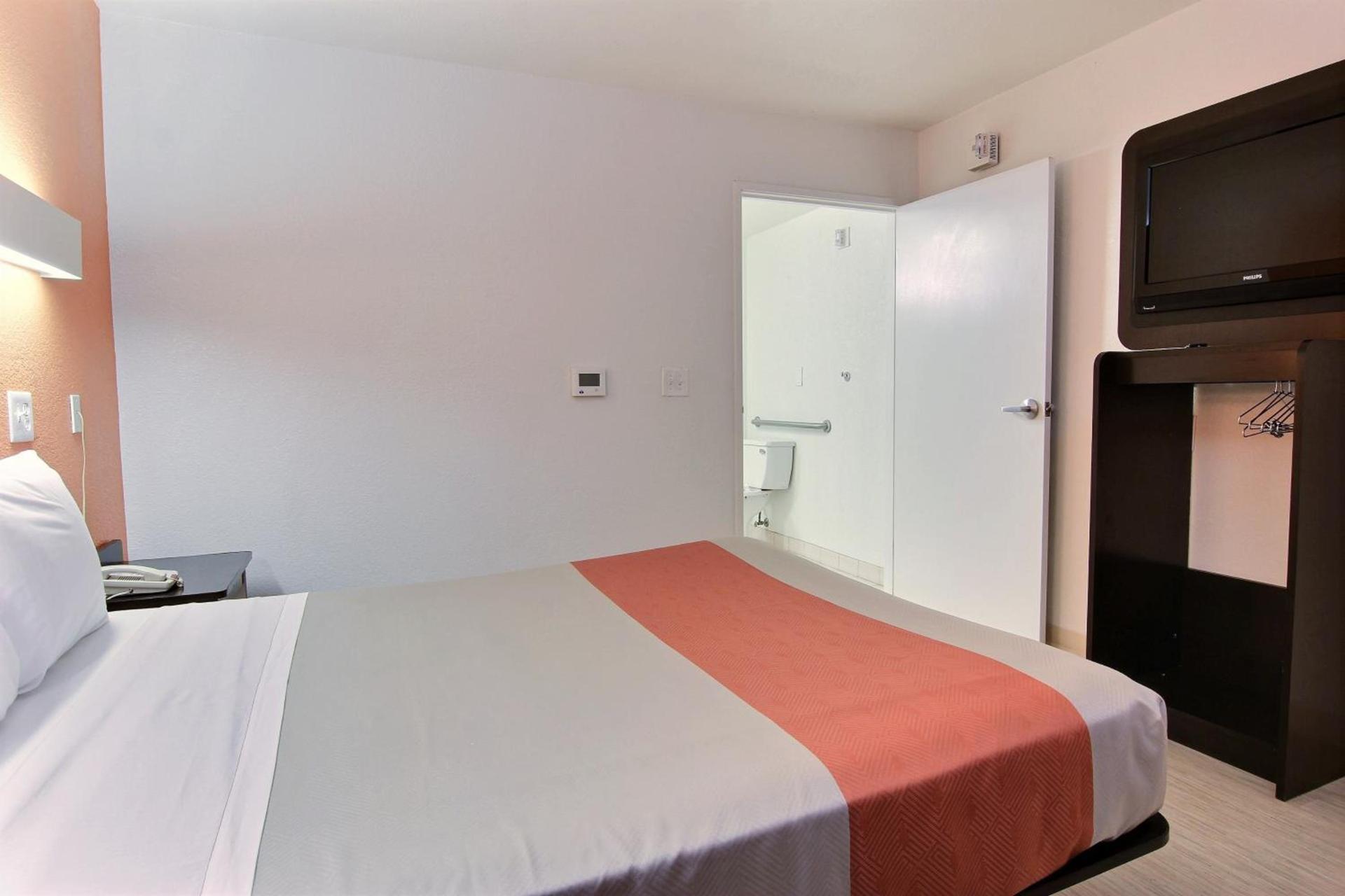 Motel 6-Corpus Christi, TX - East - North Padre Island photo 69
