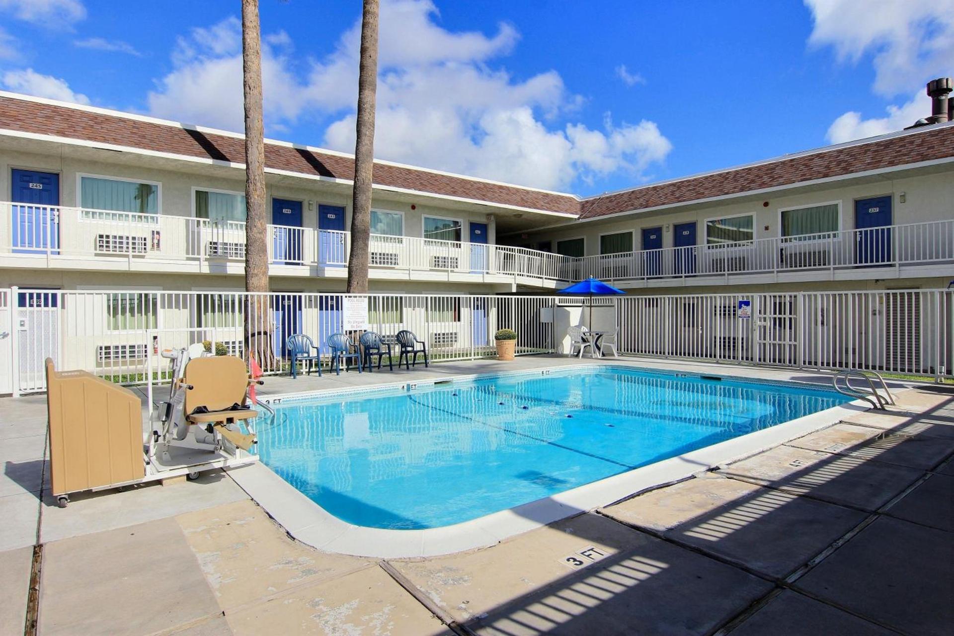 Motel 6-Corpus Christi, TX - East - North Padre Island photo 80