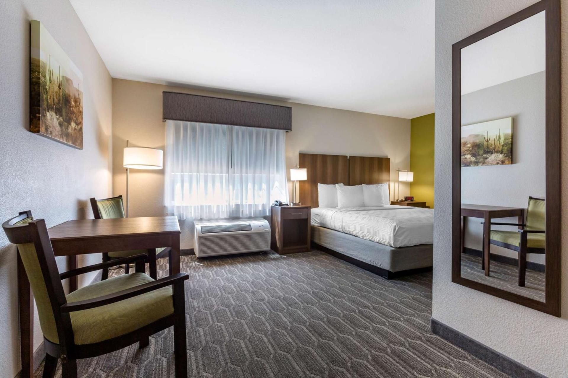 Best Western North Phoenix Hotel photo 21