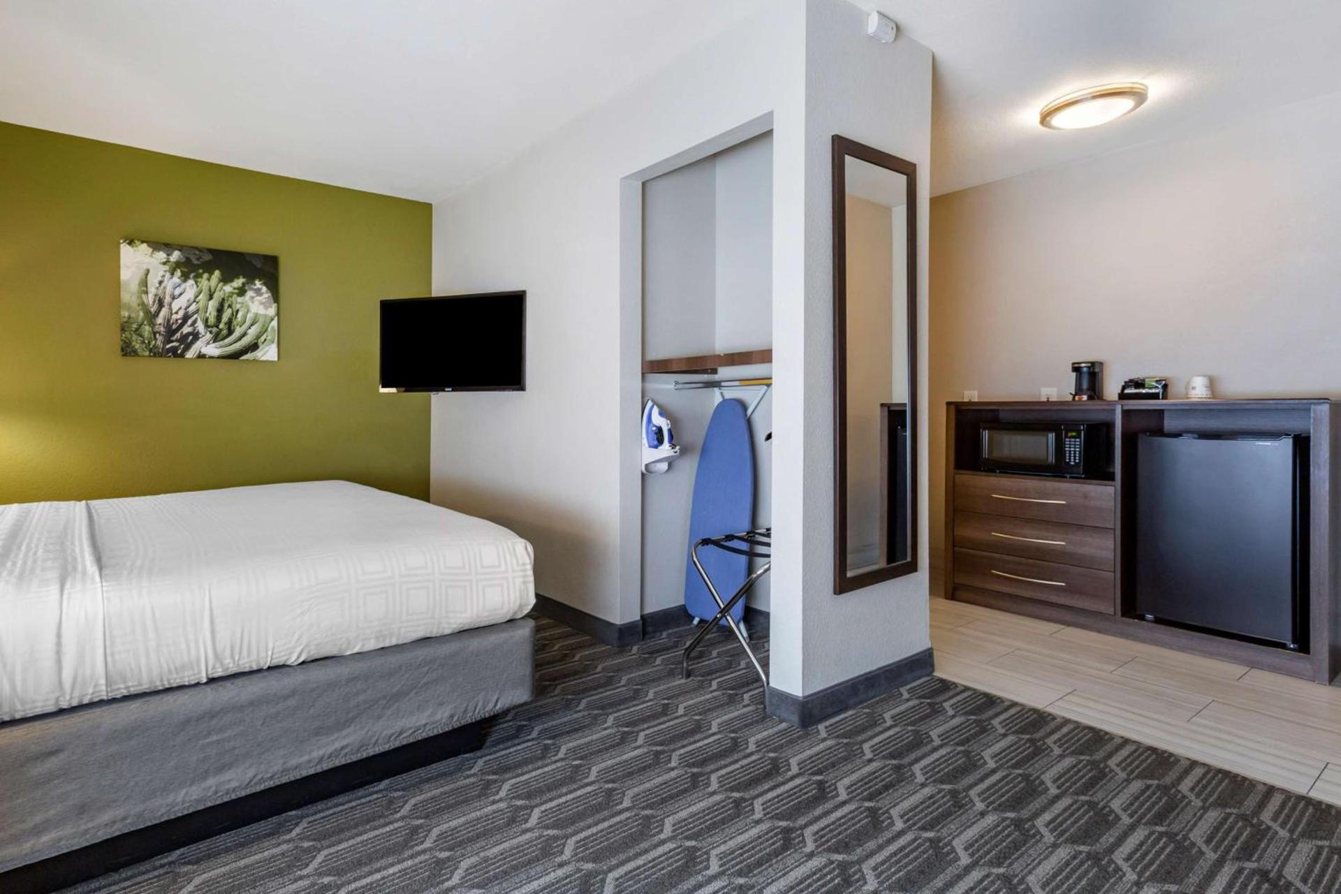 Best Western North Phoenix Hotel photo 22