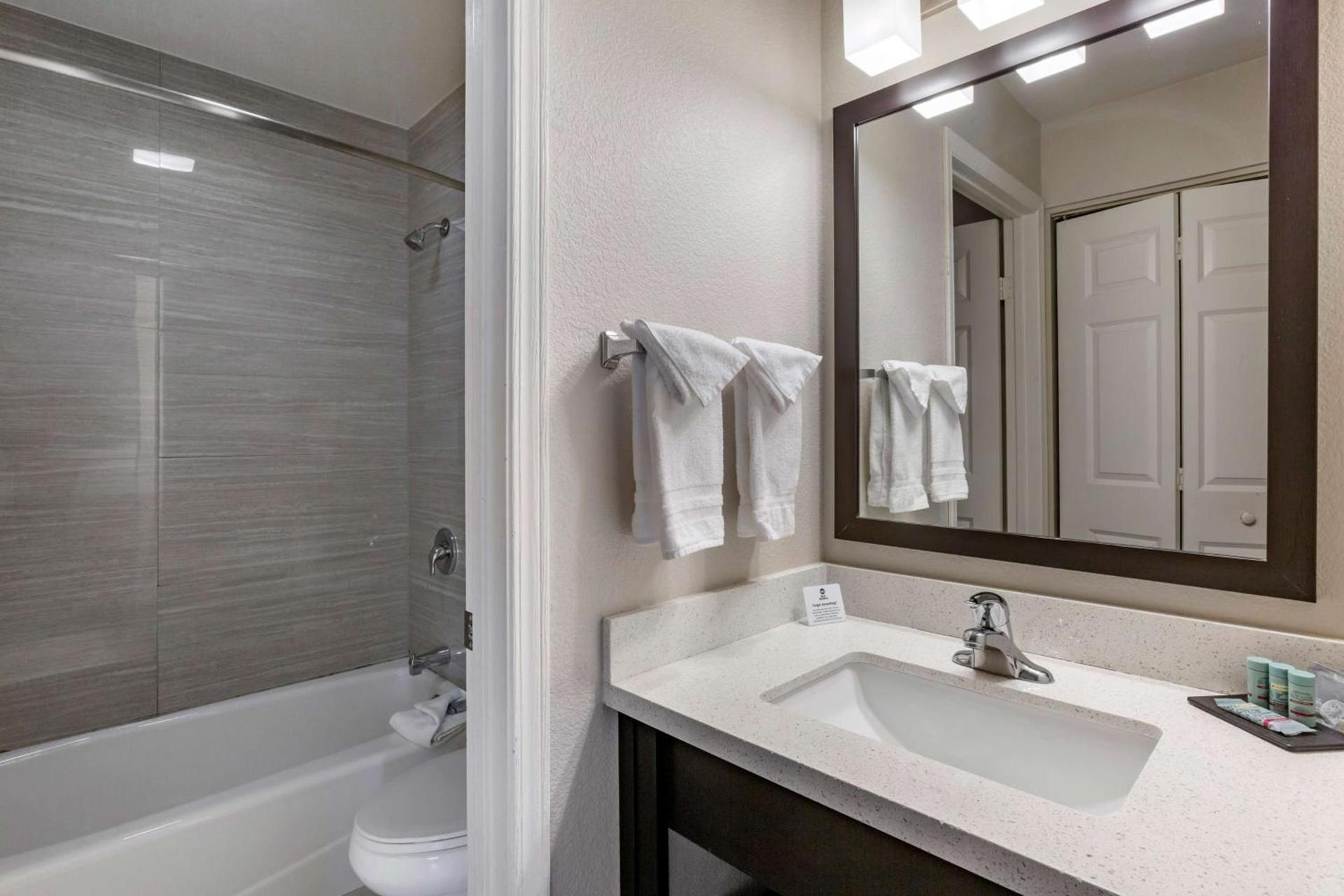 Best Western North Phoenix Hotel photo 35
