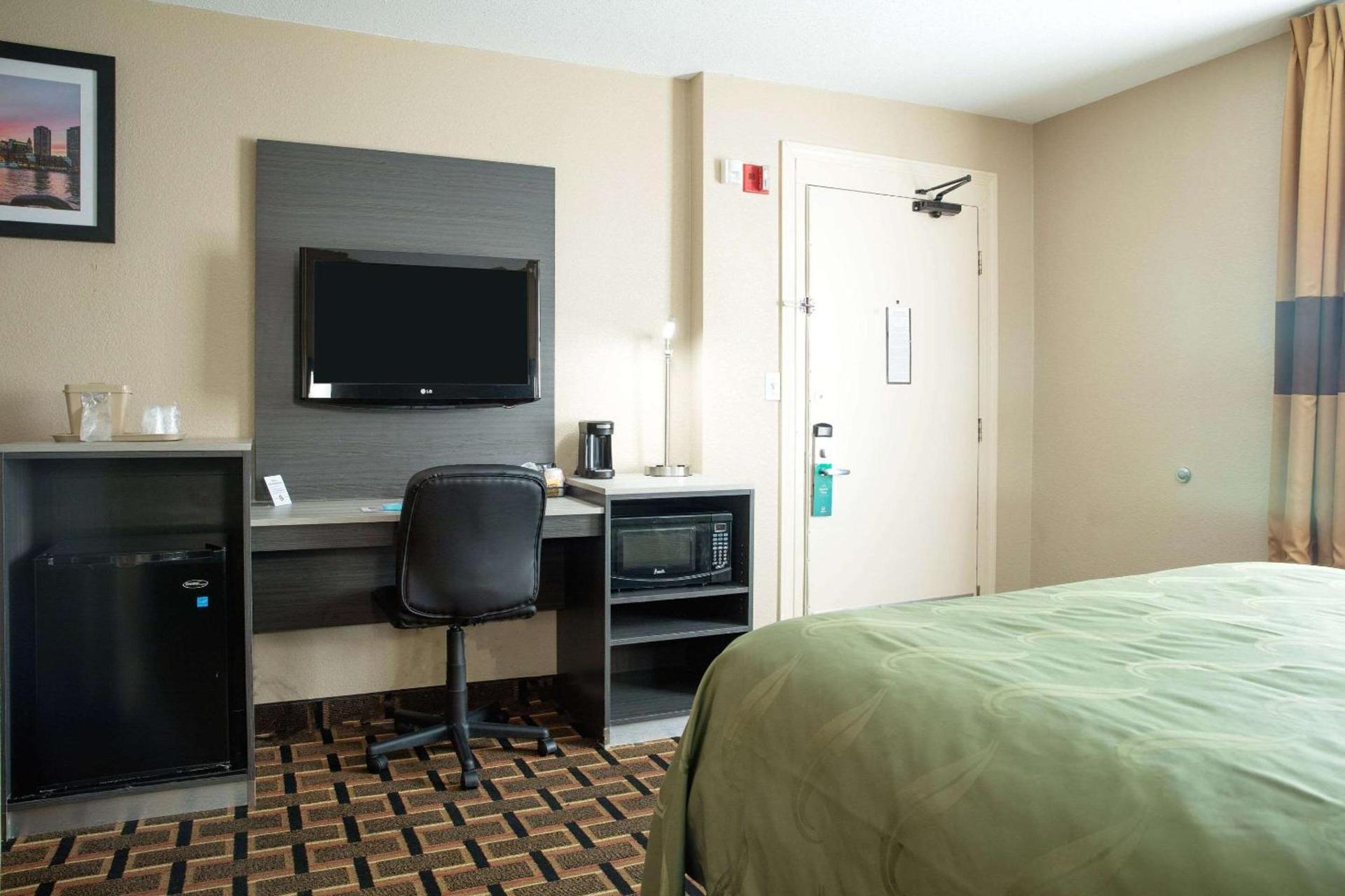 Quality Inn Raynham - Taunton photo 5