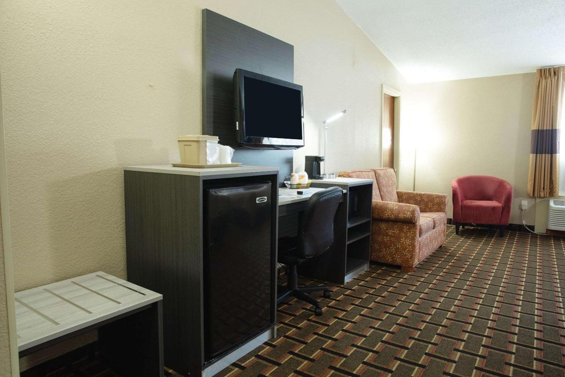 Quality Inn Raynham - Taunton photo 12