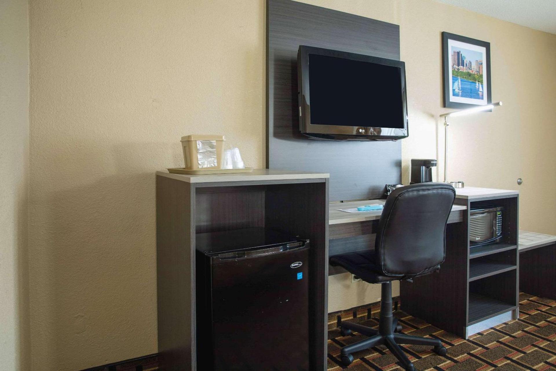 Quality Inn Raynham - Taunton photo 19