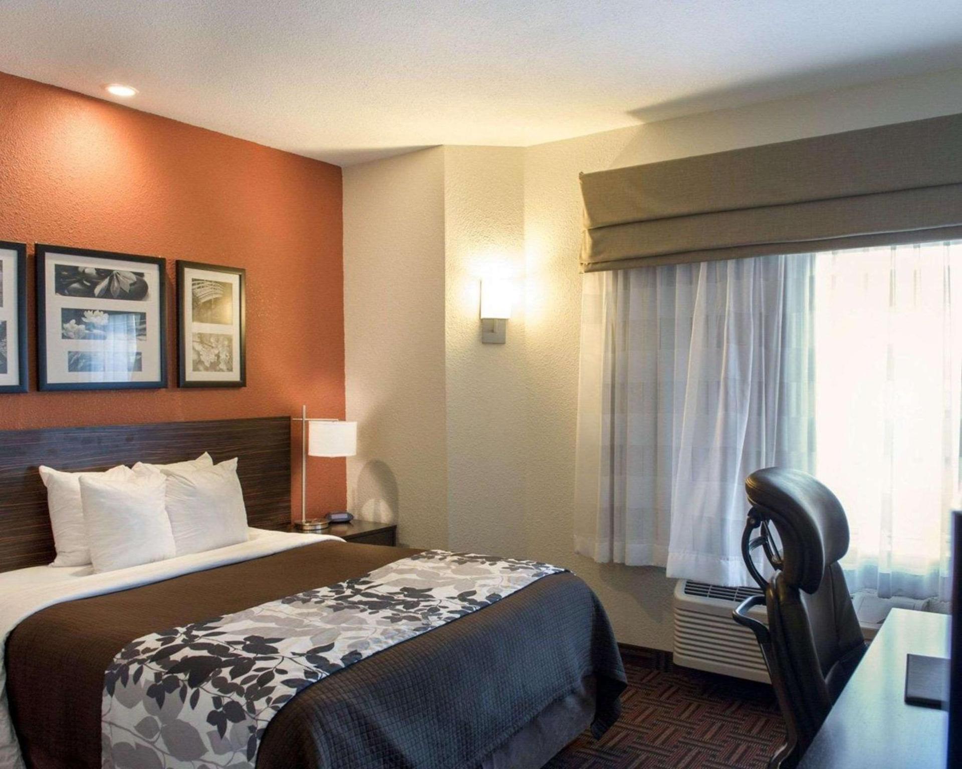 Sleep Inn O'Fallon near I-64 photo 4
