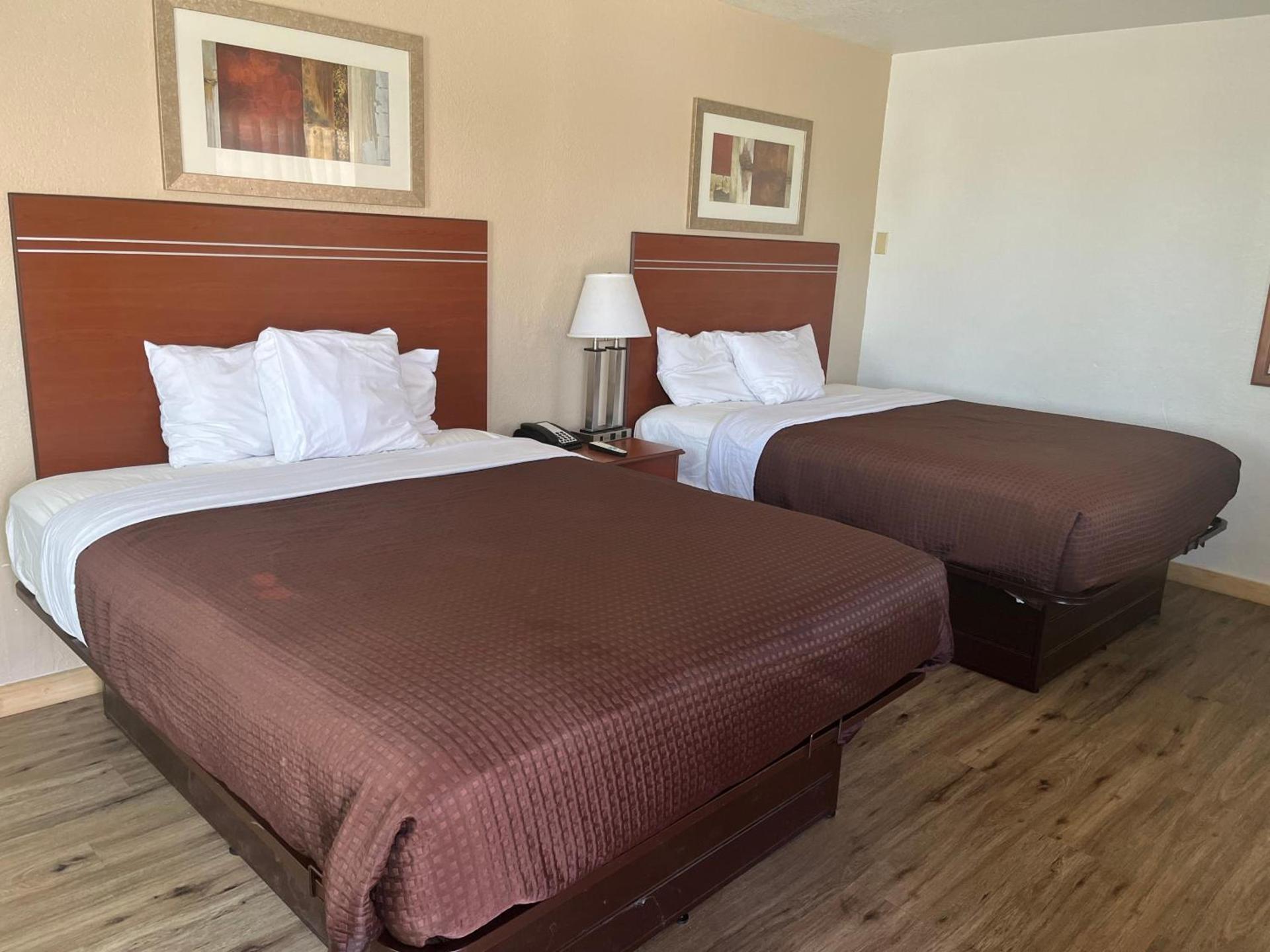 Valley Motel photo 4
