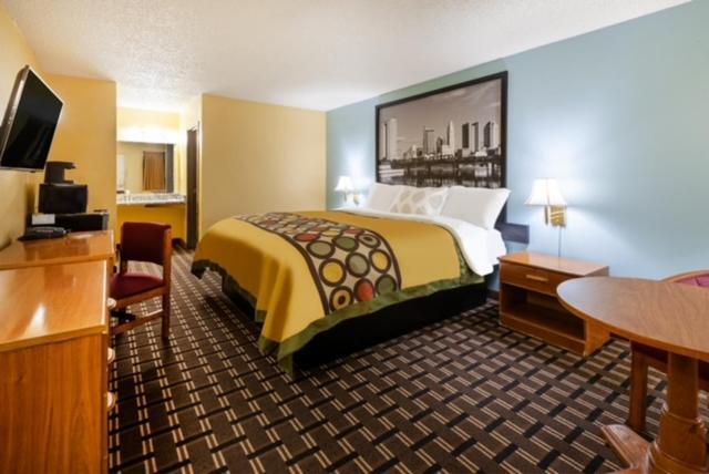 Super 8 by Wyndham Newcomerstown photo 58