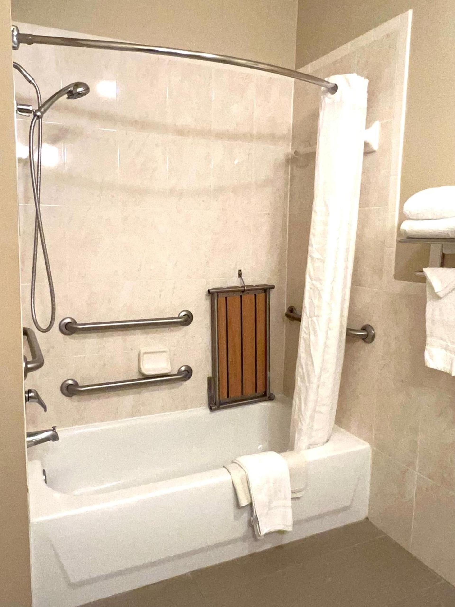 Comfort Suites Texas Ave photo 25