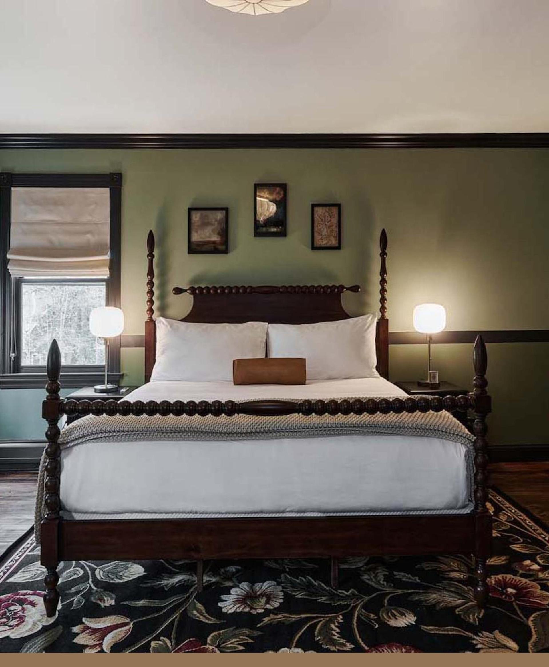 Hideaway Inn Lenox photo 31