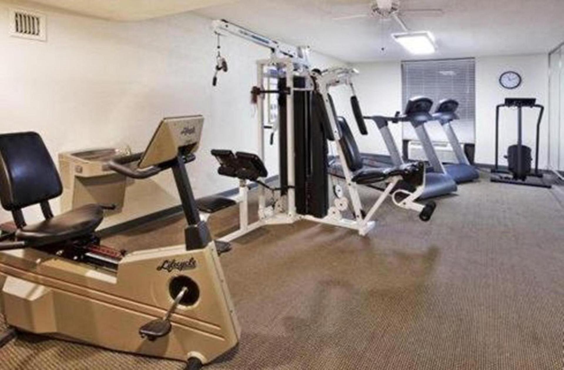 Comfort Inn & Suites photo 23