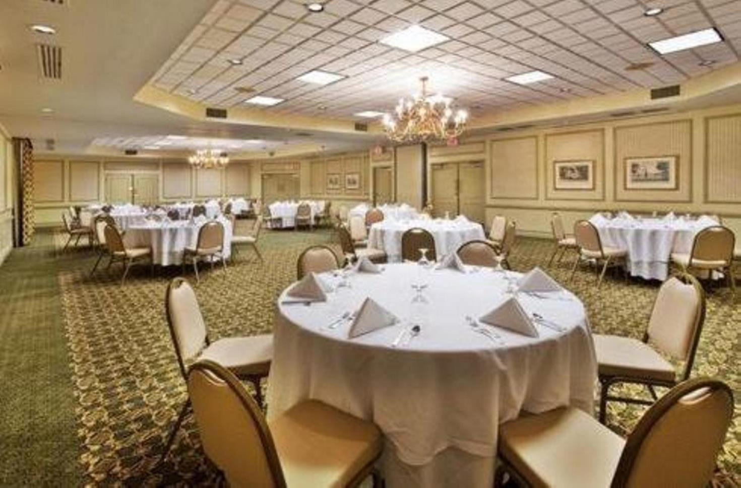 Comfort Inn & Suites photo 12
