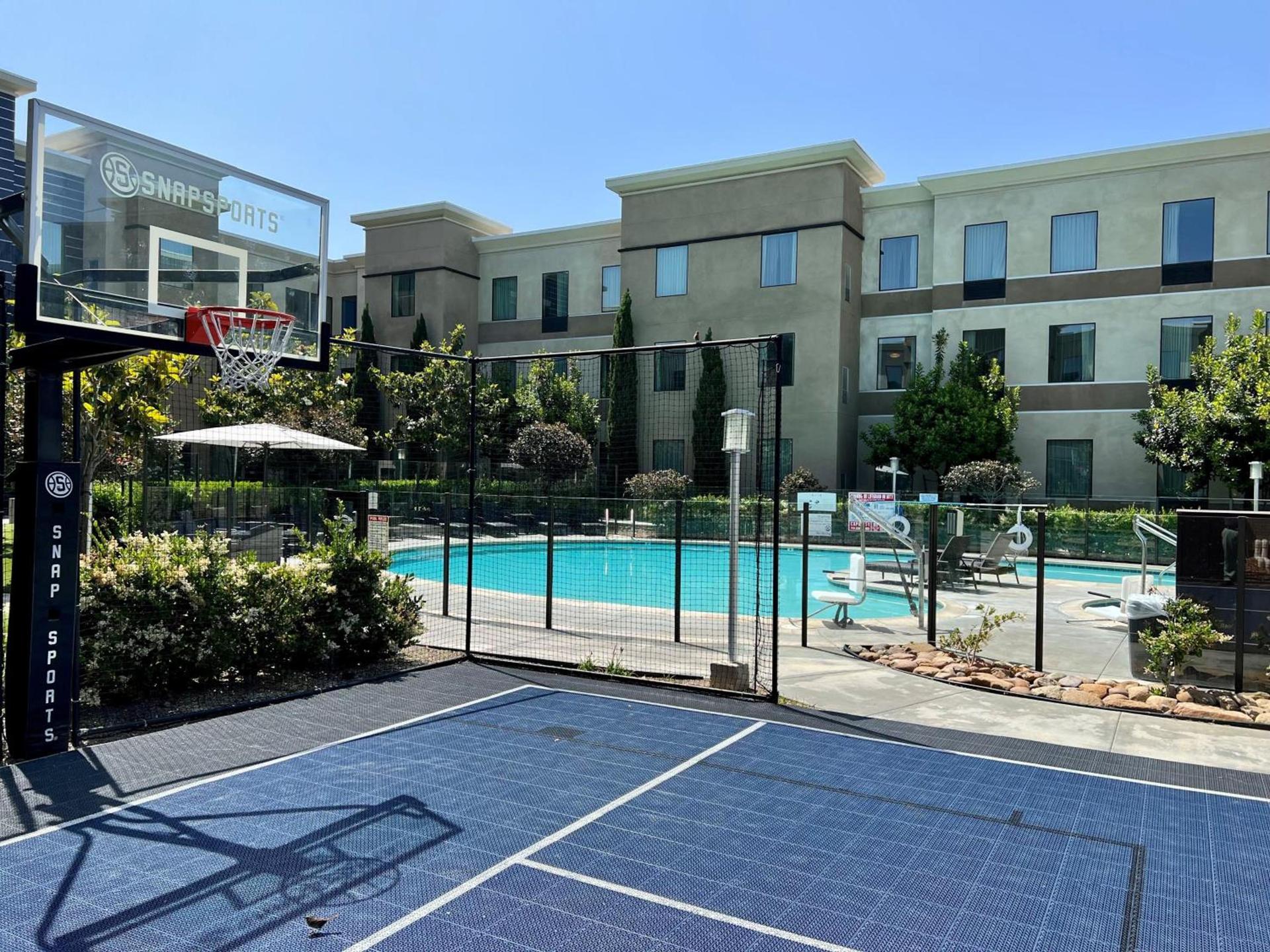 Holiday Inn Carlsbad/San Diego by IHG photo 63