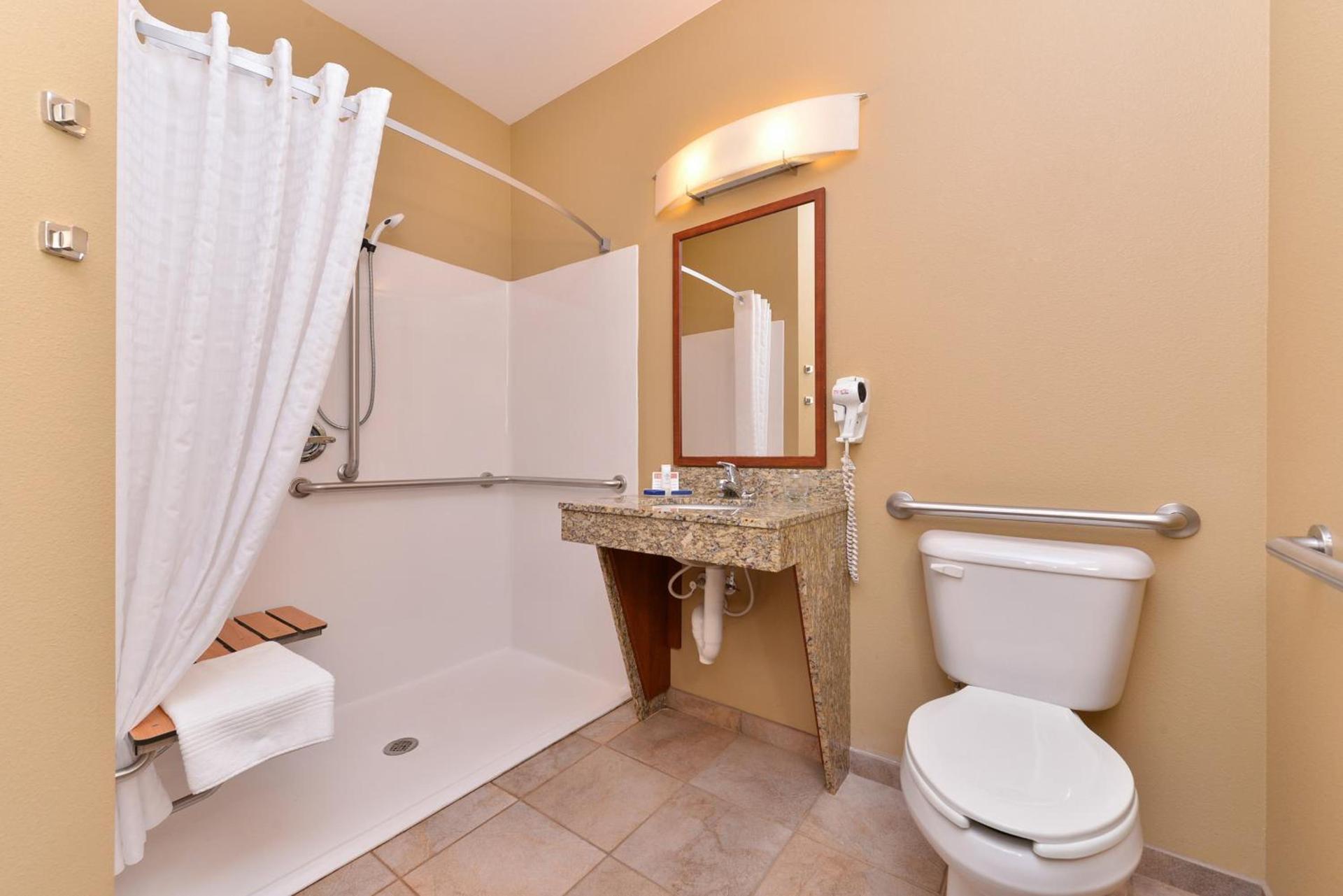 Candlewood Suites Williston by IHG photo 5