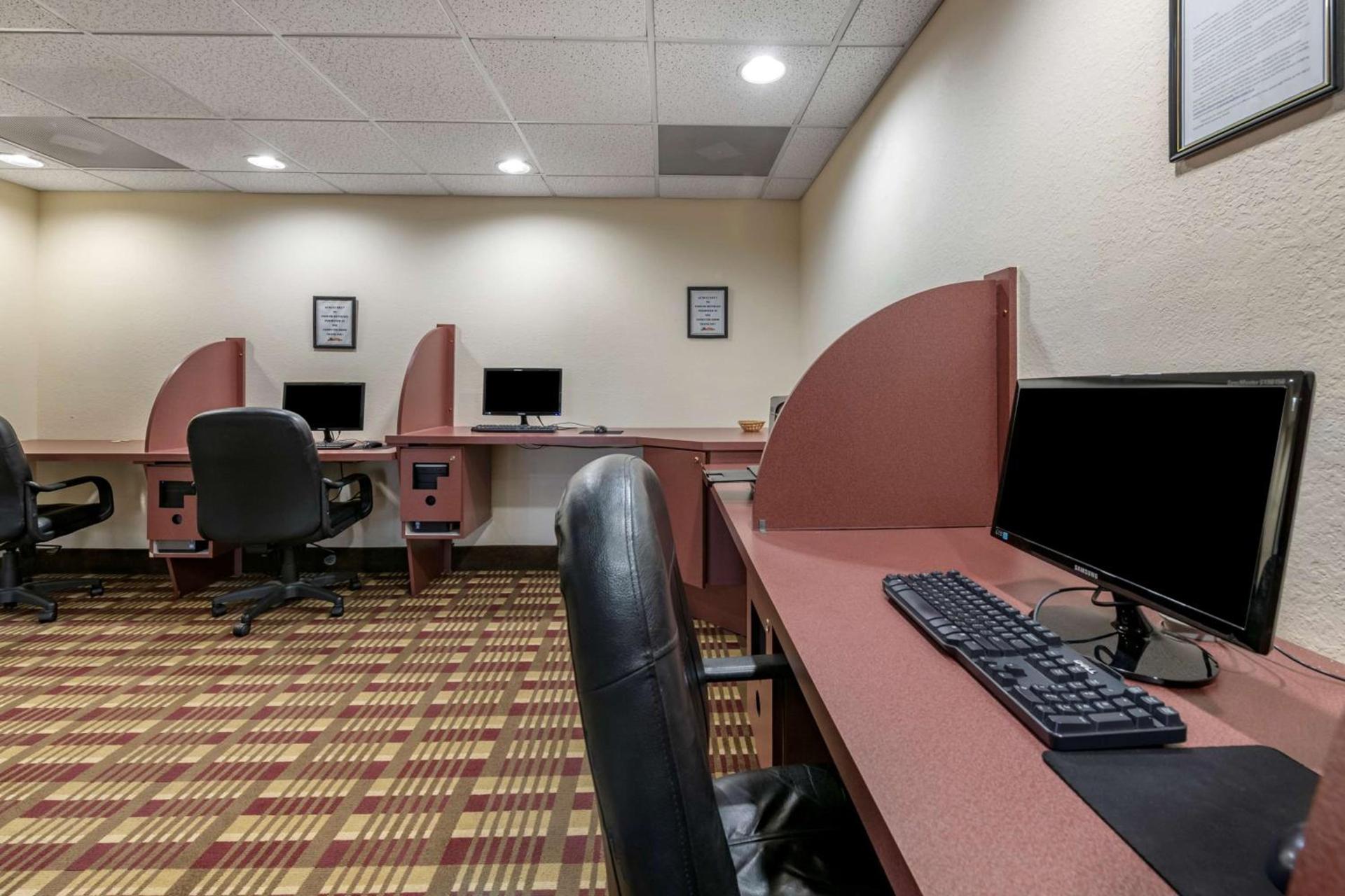 Best Western Gateway Grand photo 44
