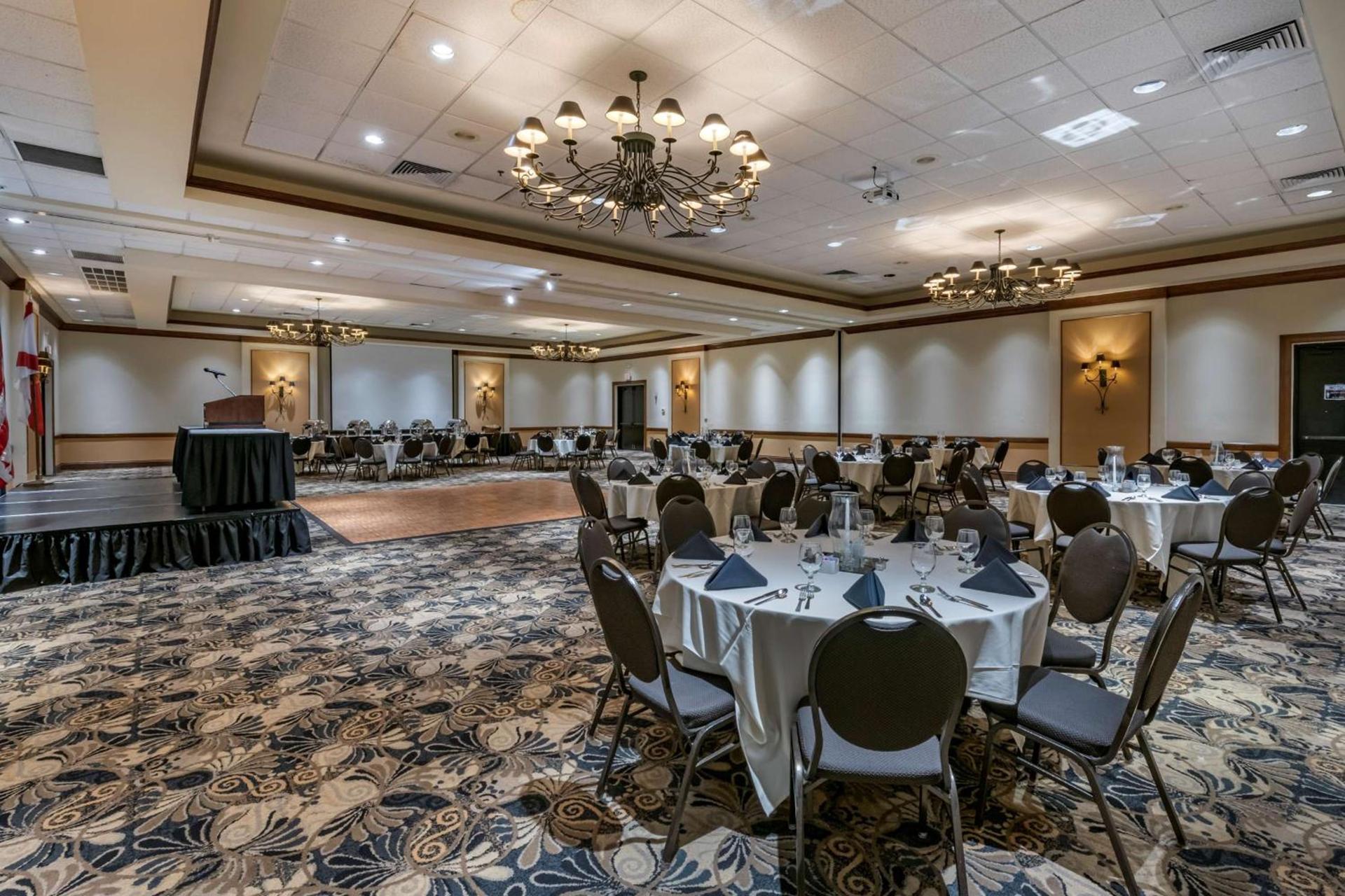 Best Western Gateway Grand photo 41