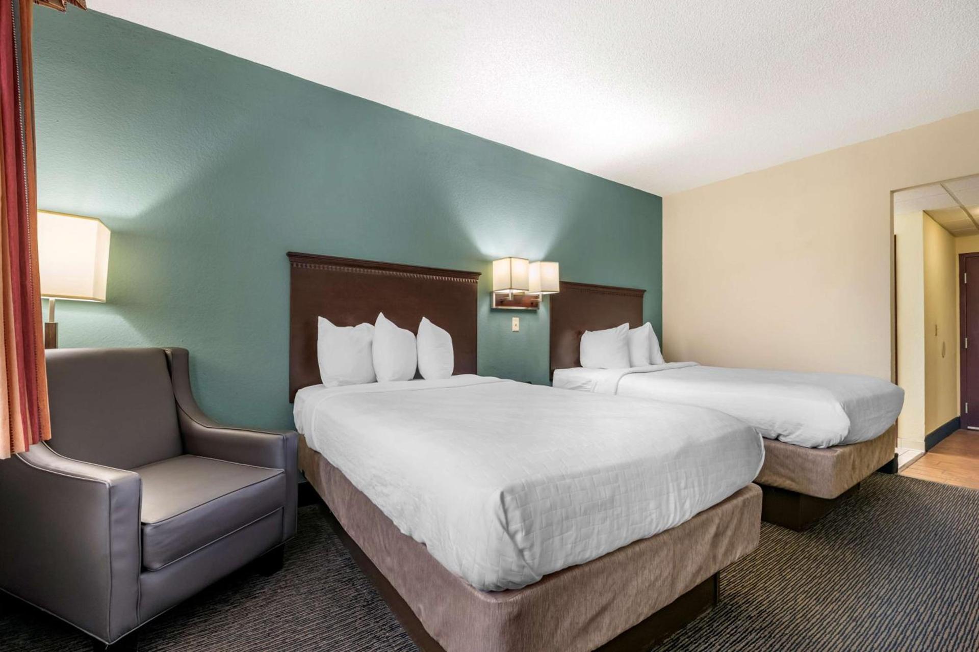Best Western Gateway Grand photo 8