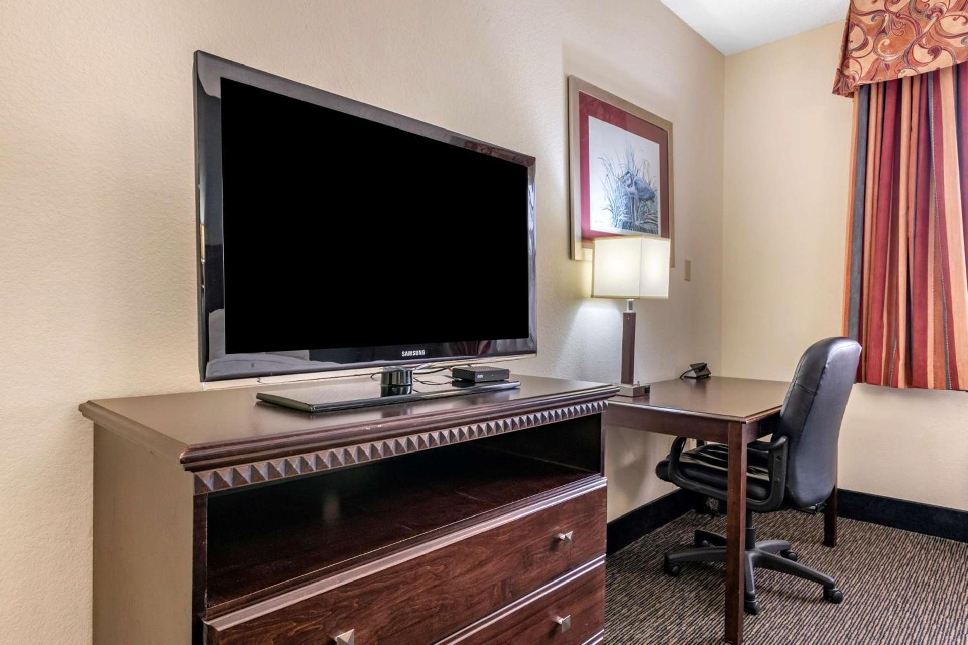 Best Western Gateway Grand photo 47