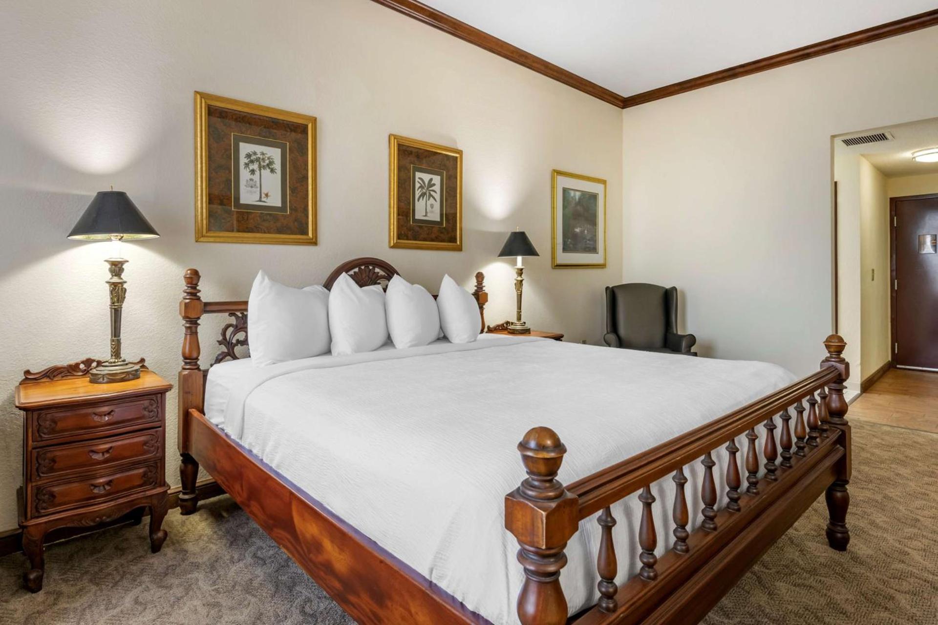Best Western Gateway Grand photo 10