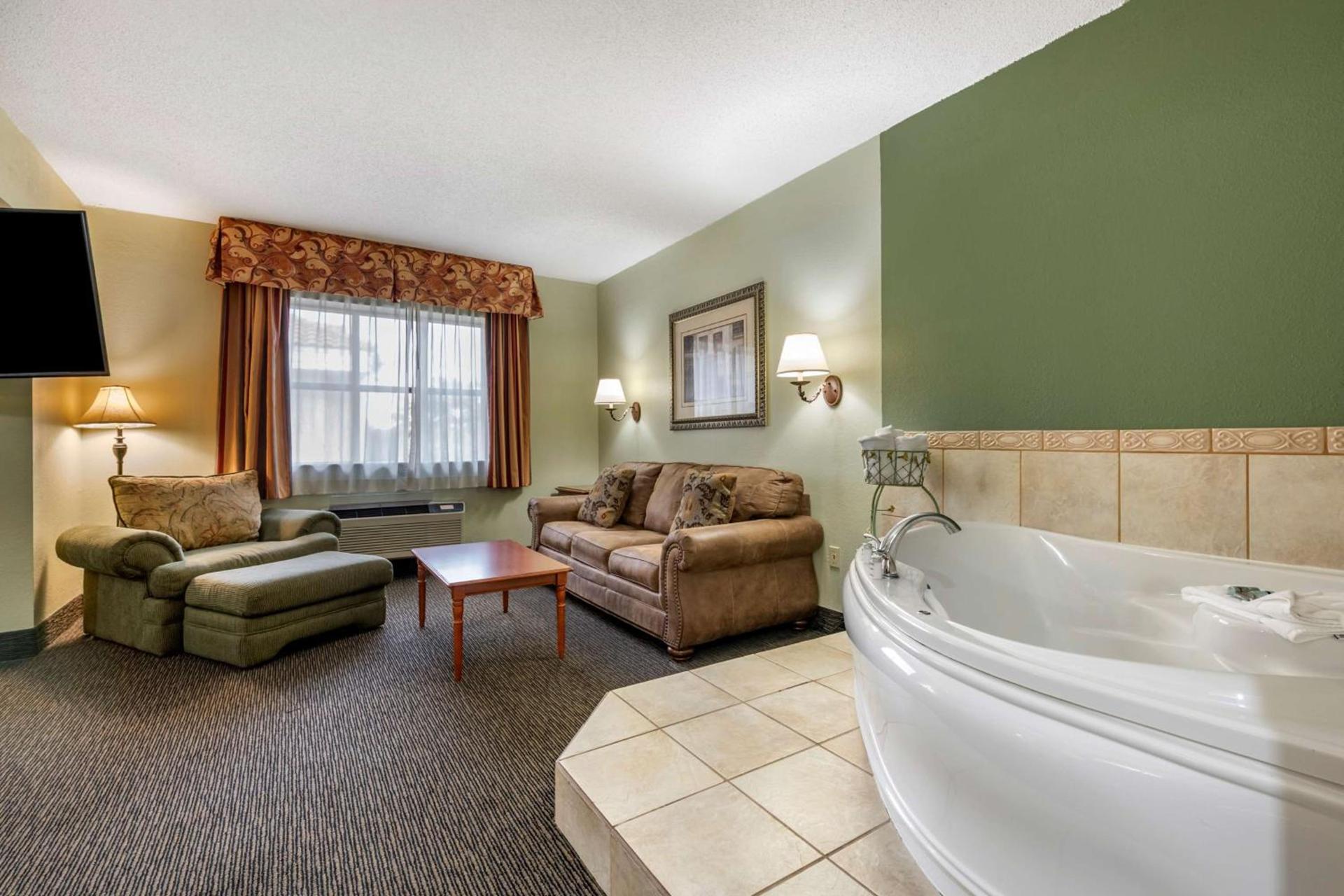 Best Western Gateway Grand photo 37