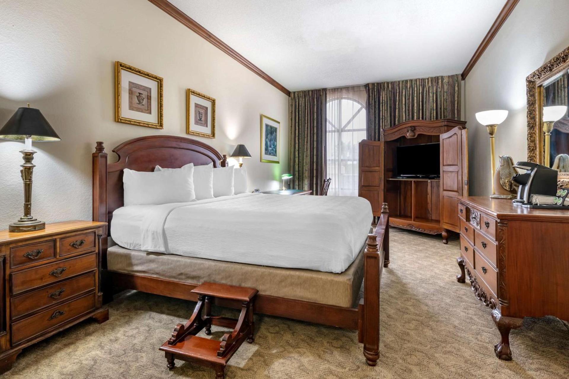 Best Western Gateway Grand photo 31