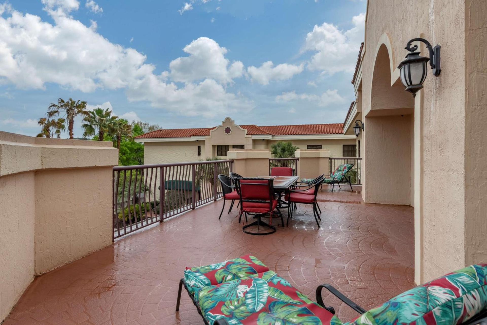 Best Western Gateway Grand photo 49