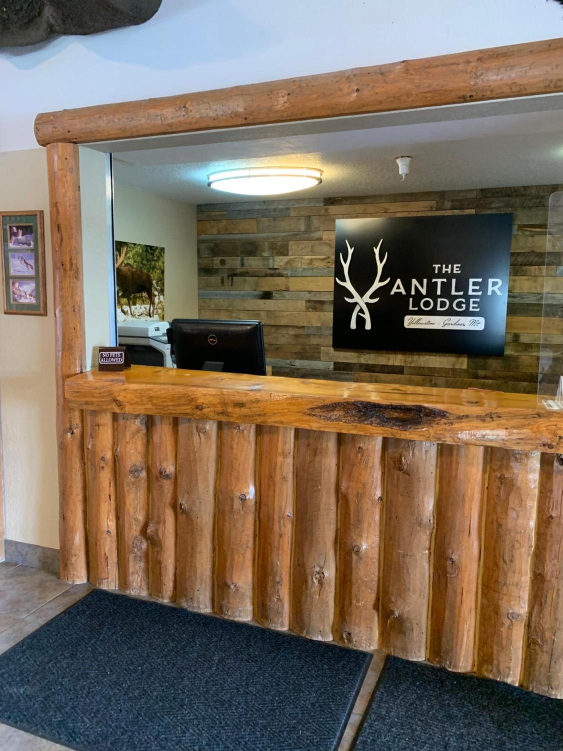 The Antler Lodge - Gardiner photo 37