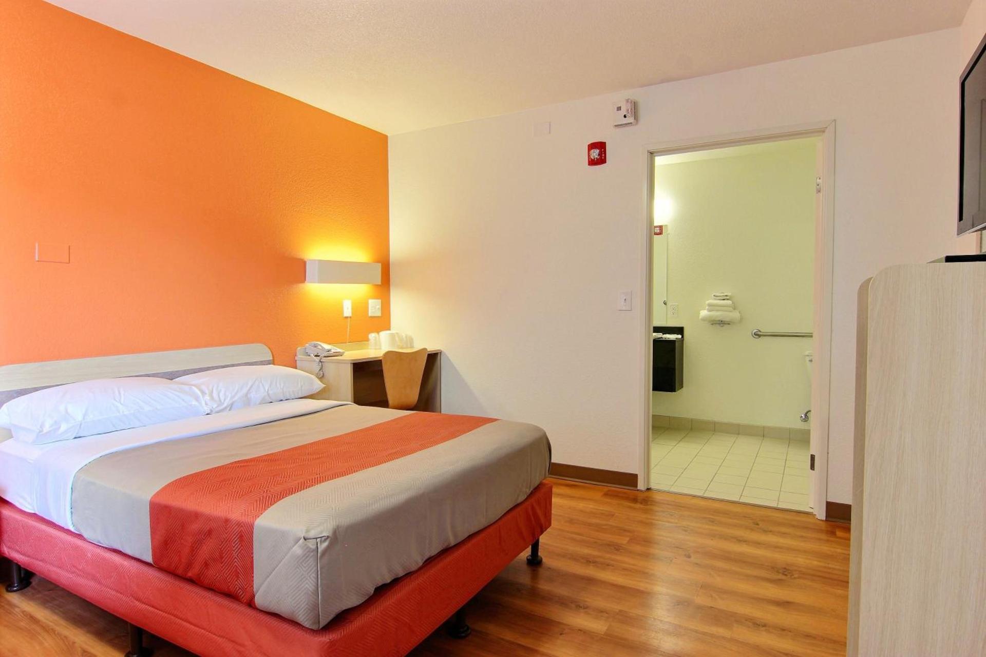 Motel 6-Kingsville, TX photo 4