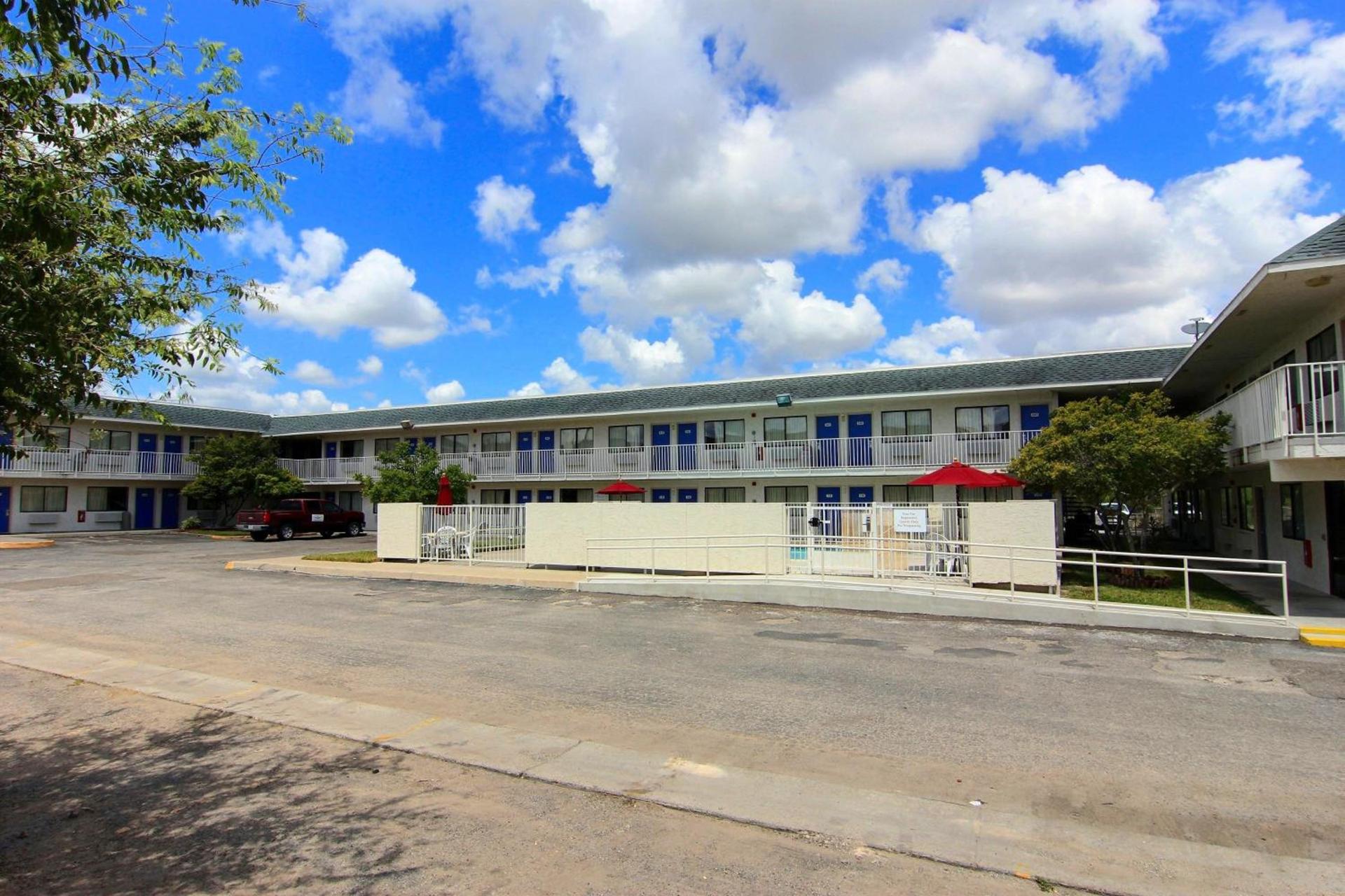 Motel 6-Kingsville, TX photo 23