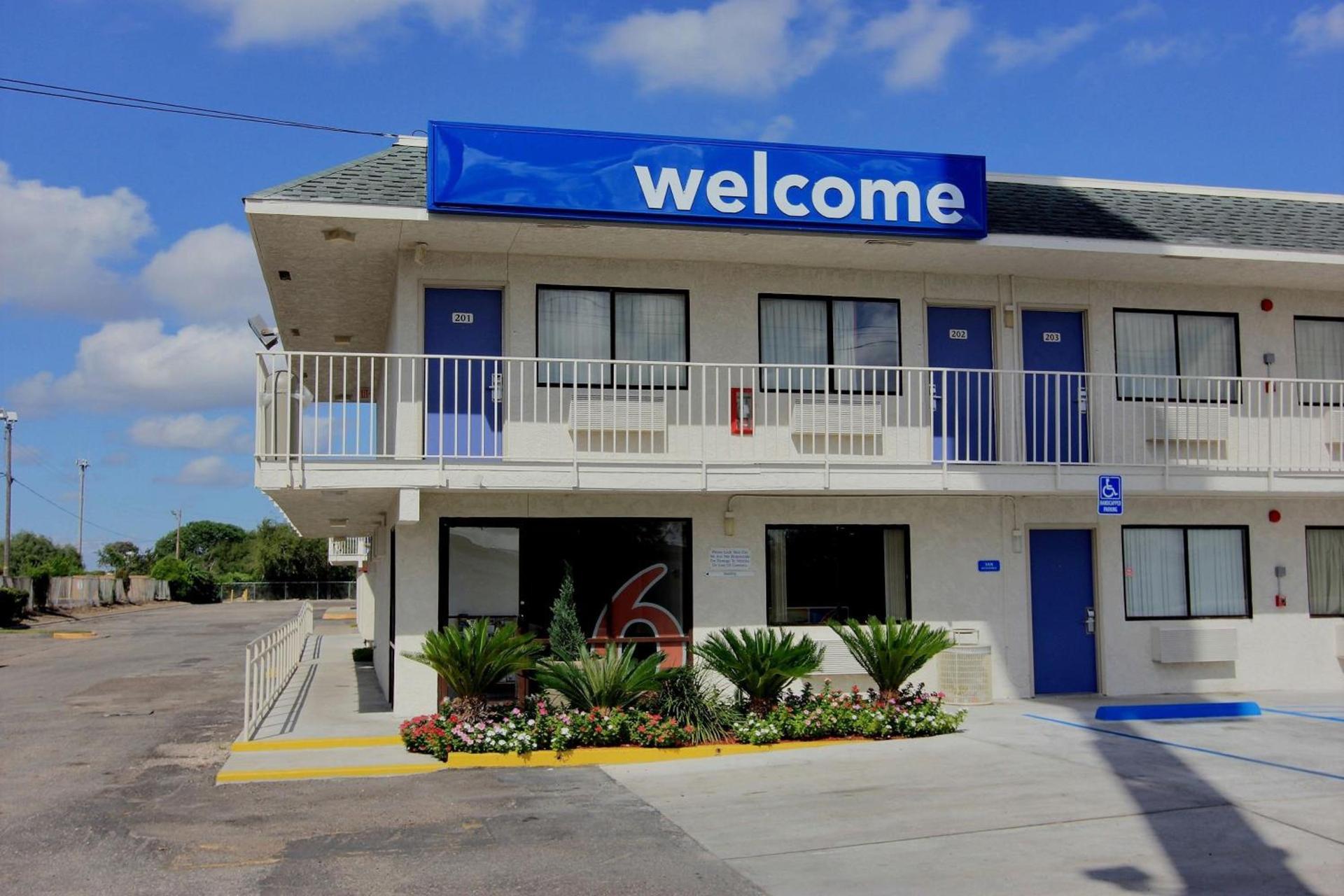 Motel 6-Kingsville, TX photo 26