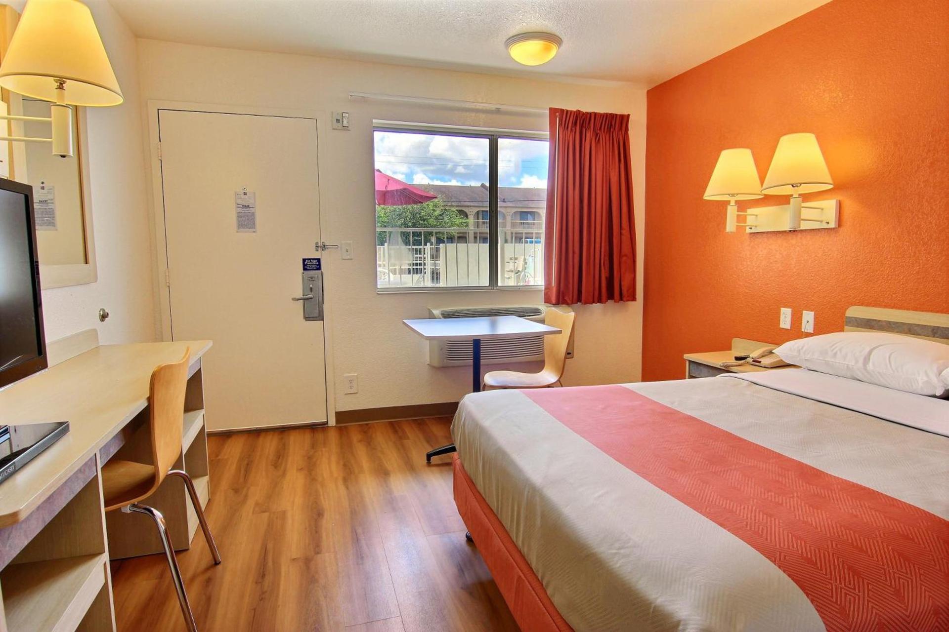 Motel 6-Kingsville, TX photo 34